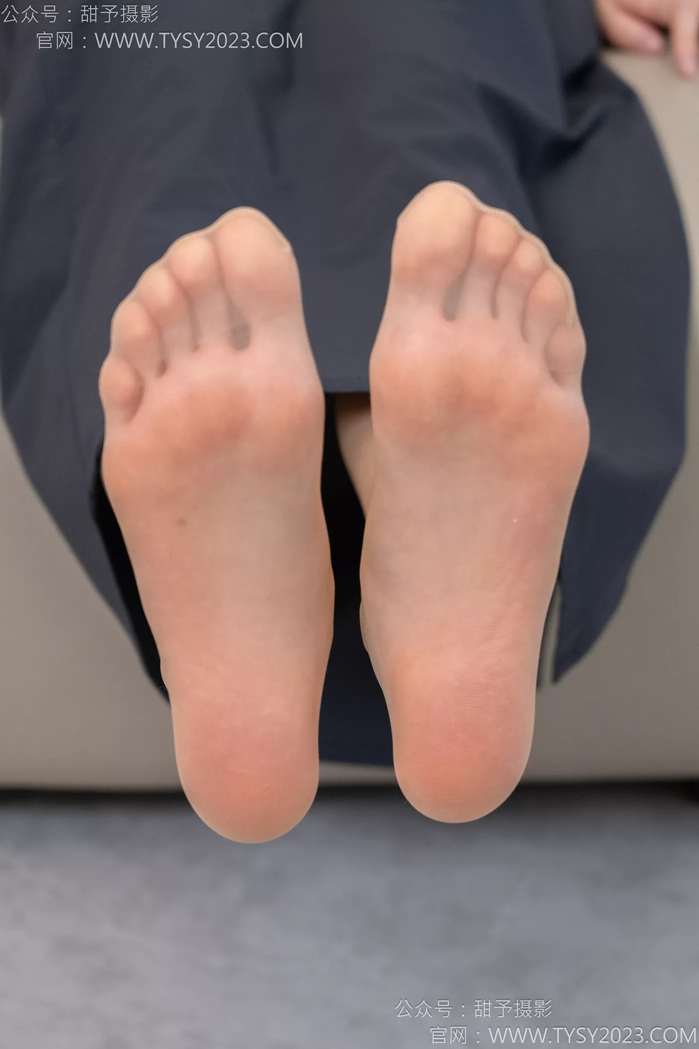 图片[96]-甜予摄影 NO.114 思思-板鞋、白棉袜、肉丝（脚尖微加固款）[97P] – 速更版-美库