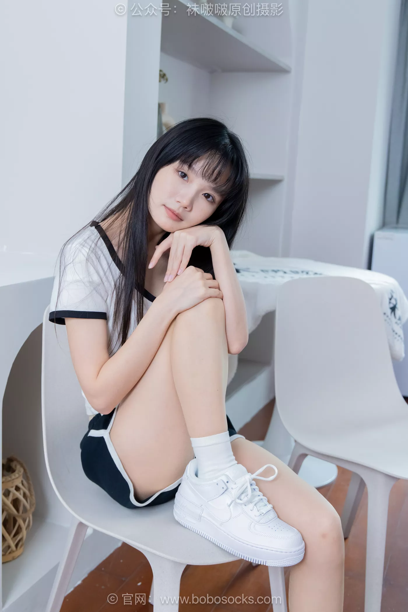 图片[23]-[BoBoSocks袜啵啵]NO.488 甜甜圈 板鞋、白棉袜、薄肉丝[100P] – 速更版-美库