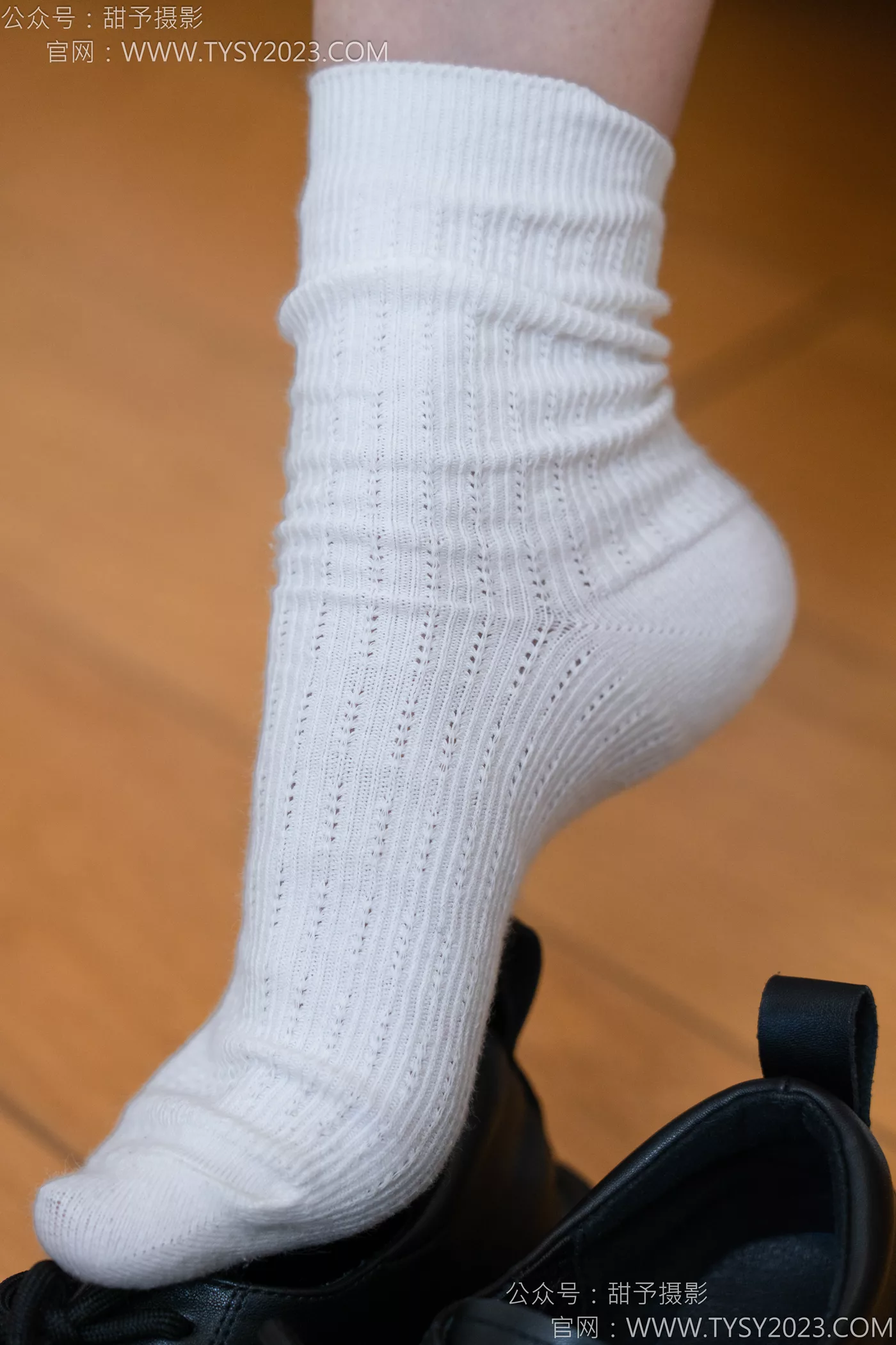 图片[58]-甜予摄影 NO.117 闺蜜-皮鞋、板鞋、双白棉袜、双裸足[141P] – 速更版-美库