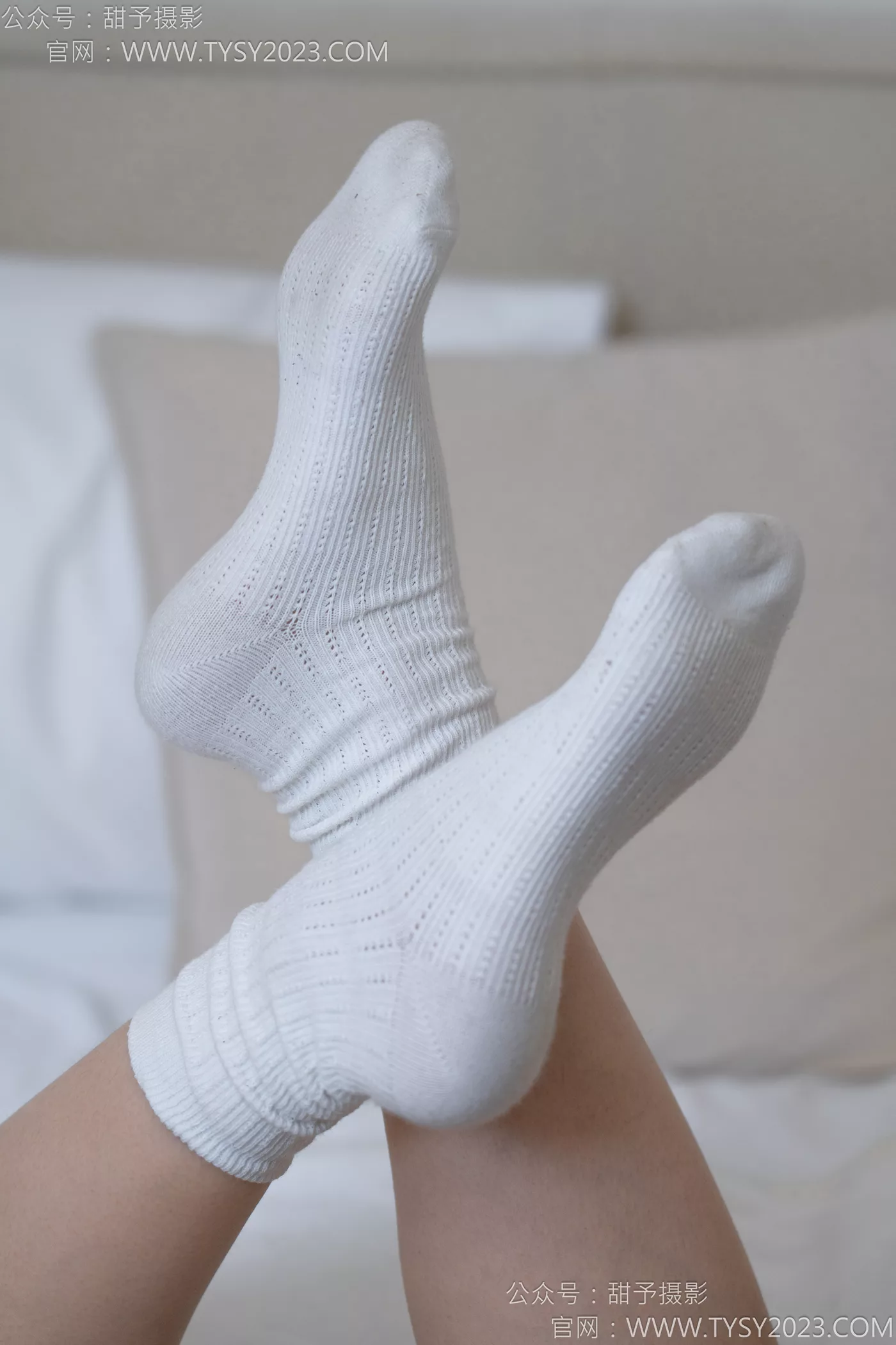 图片[78]-甜予摄影 NO.117 闺蜜-皮鞋、板鞋、双白棉袜、双裸足[141P] – 速更版-美库