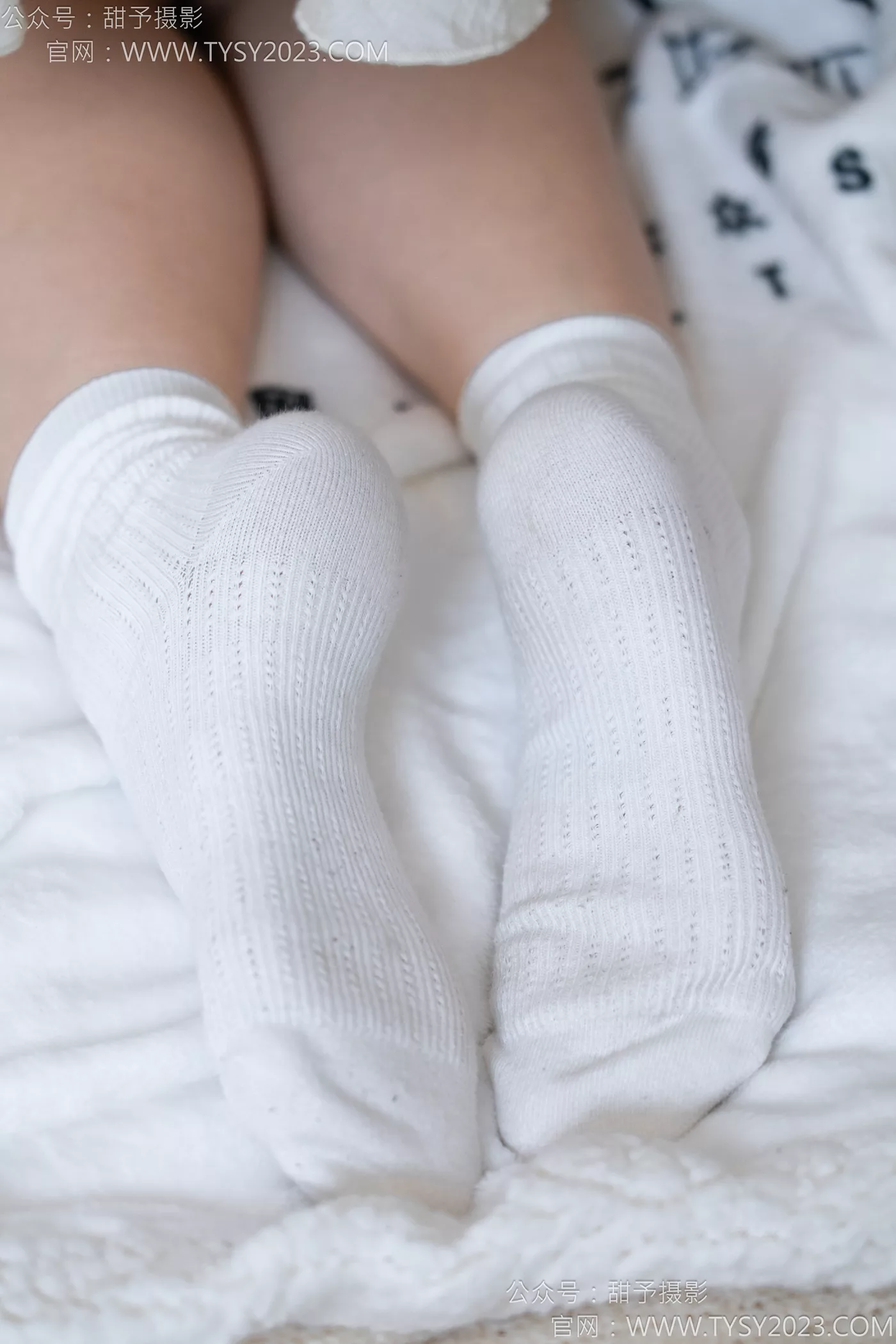 图片[85]-甜予摄影 NO.117 闺蜜-皮鞋、板鞋、双白棉袜、双裸足[141P] – 速更版-美库