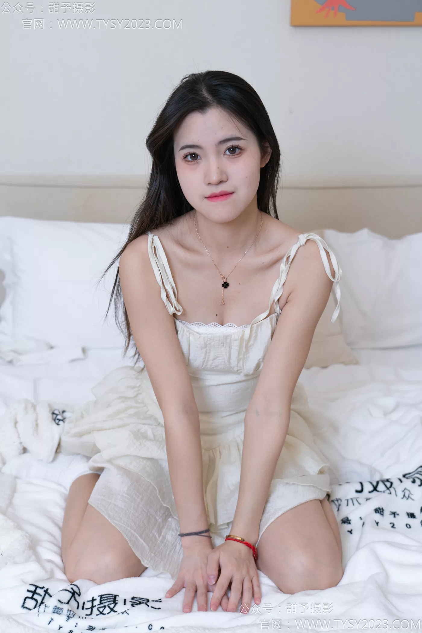 图片[91]-甜予摄影 NO.117 闺蜜-皮鞋、板鞋、双白棉袜、双裸足[141P] – 速更版-美库