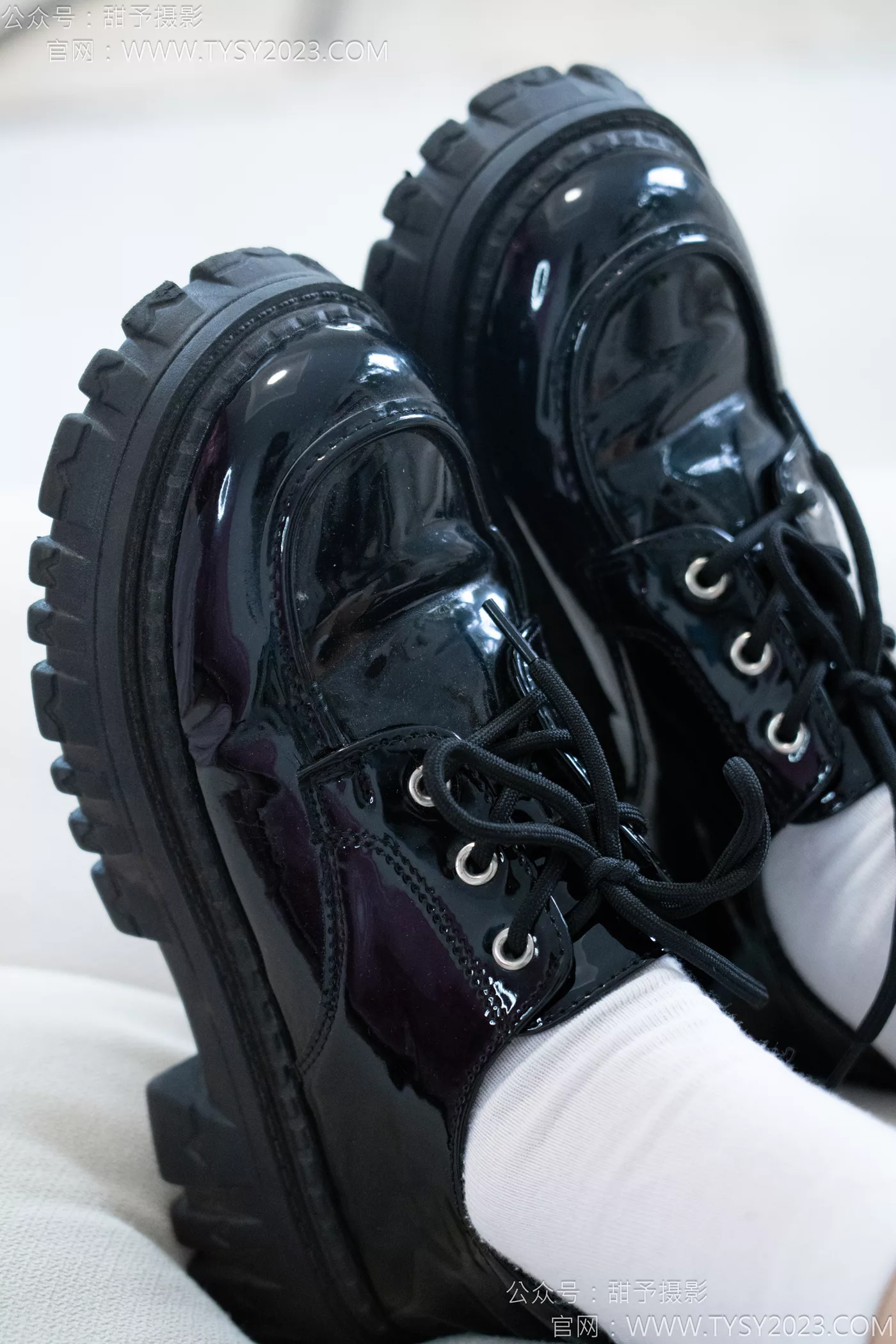 图片[24]-甜予摄影 NO.118 土豆-皮鞋、白棉袜、裸足[121P] – 速更版-美库