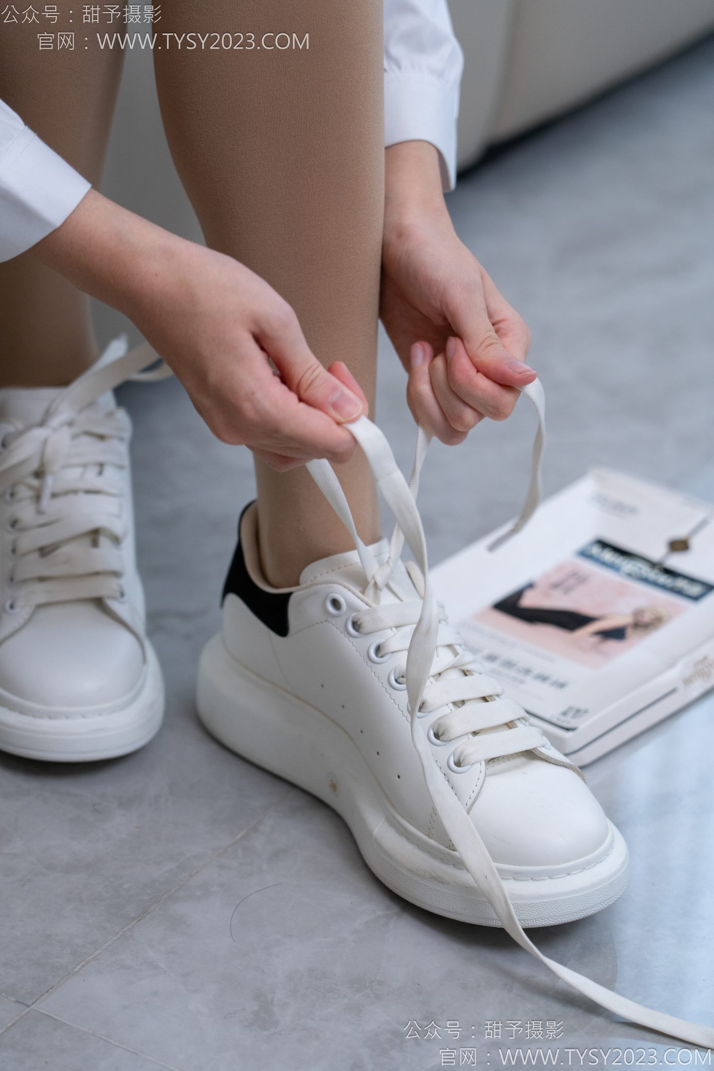 图片[18]-甜予摄影完整版-120期：思思-板鞋、高跟鞋，厚肉丝 [132P] – 速更版-美库