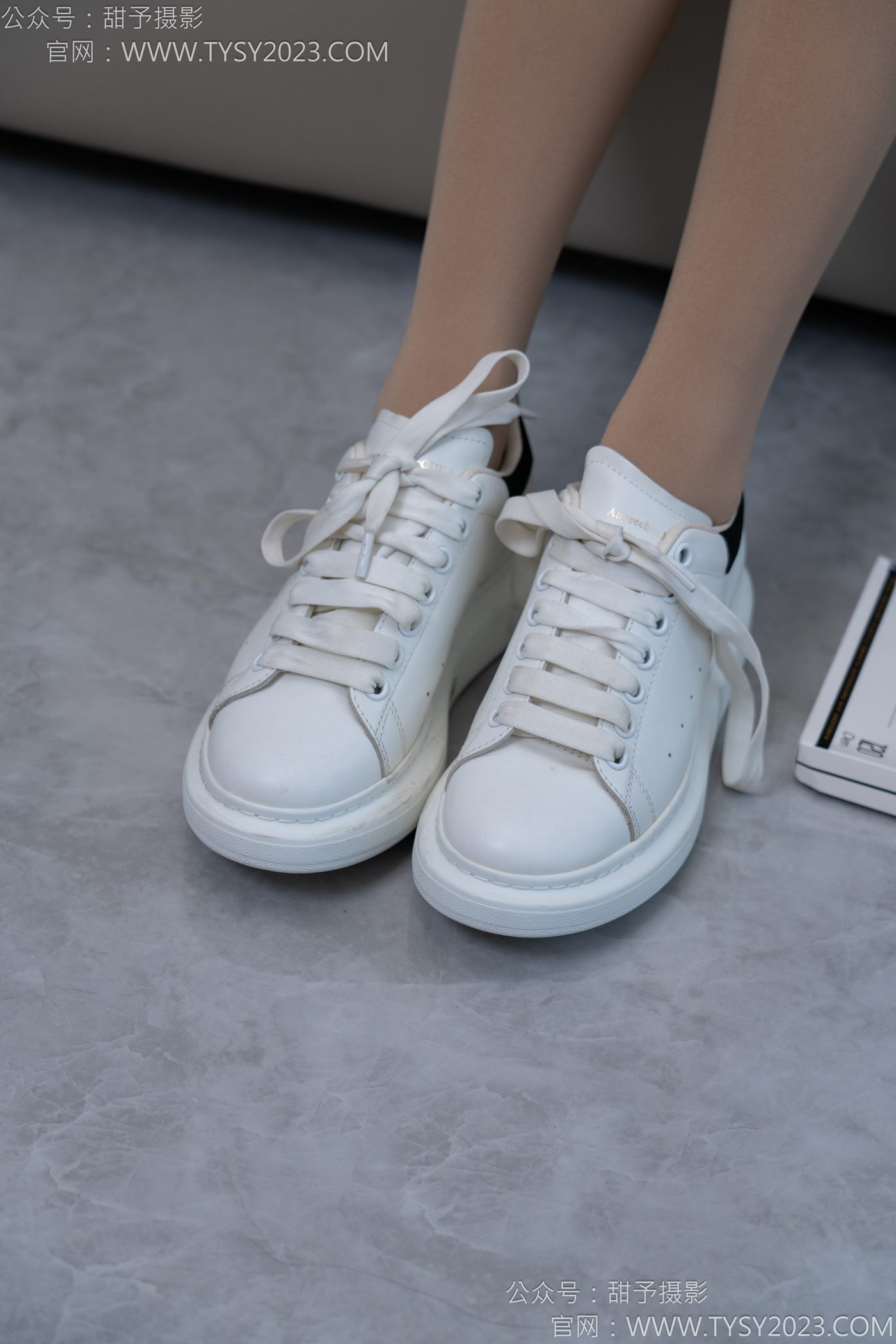 图片[23]-甜予摄影完整版-120期：思思-板鞋、高跟鞋，厚肉丝 [132P] – 速更版-美库