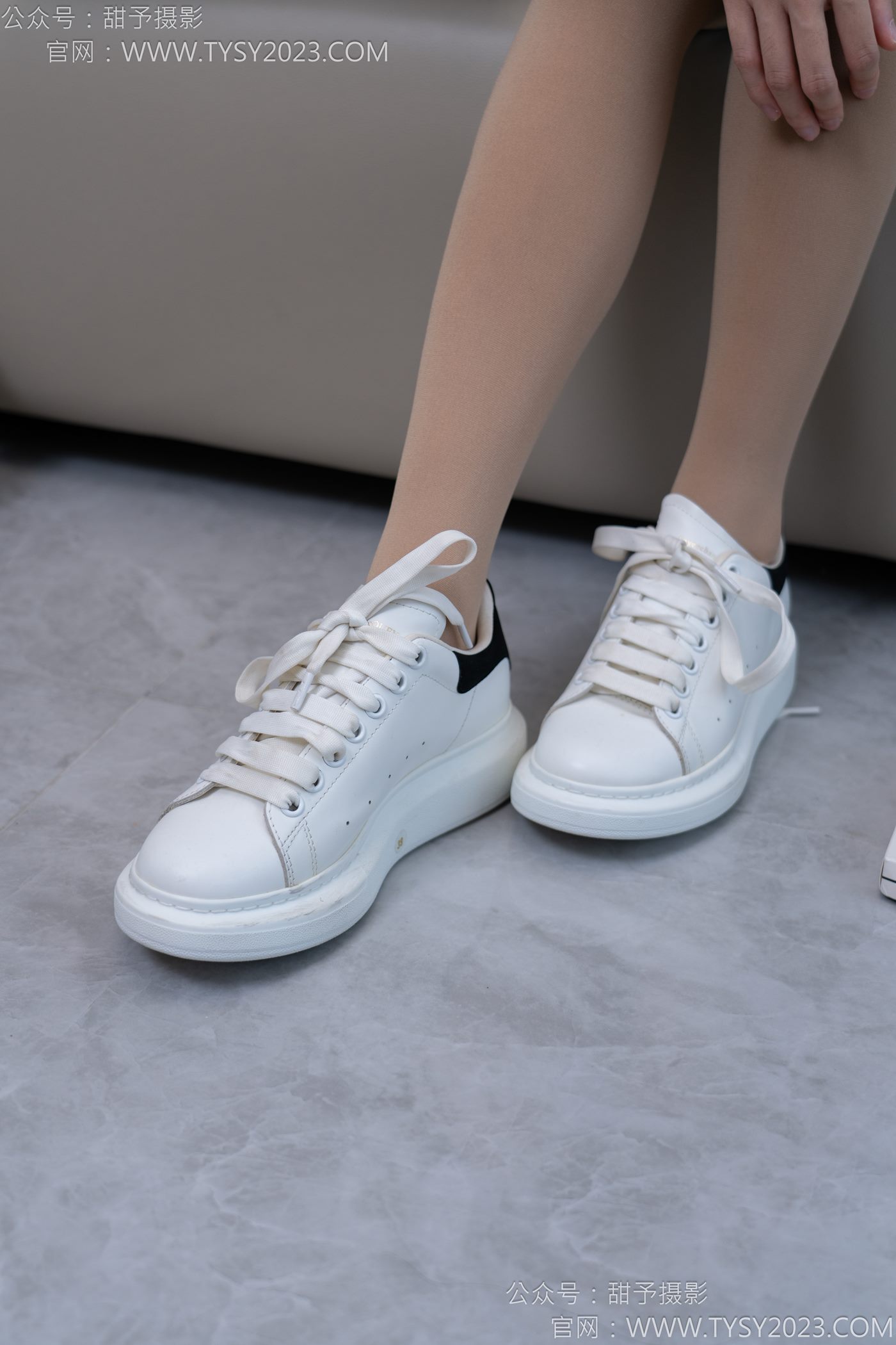 图片[45]-甜予摄影完整版-120期：思思-板鞋、高跟鞋，厚肉丝 [132P] – 速更版-美库