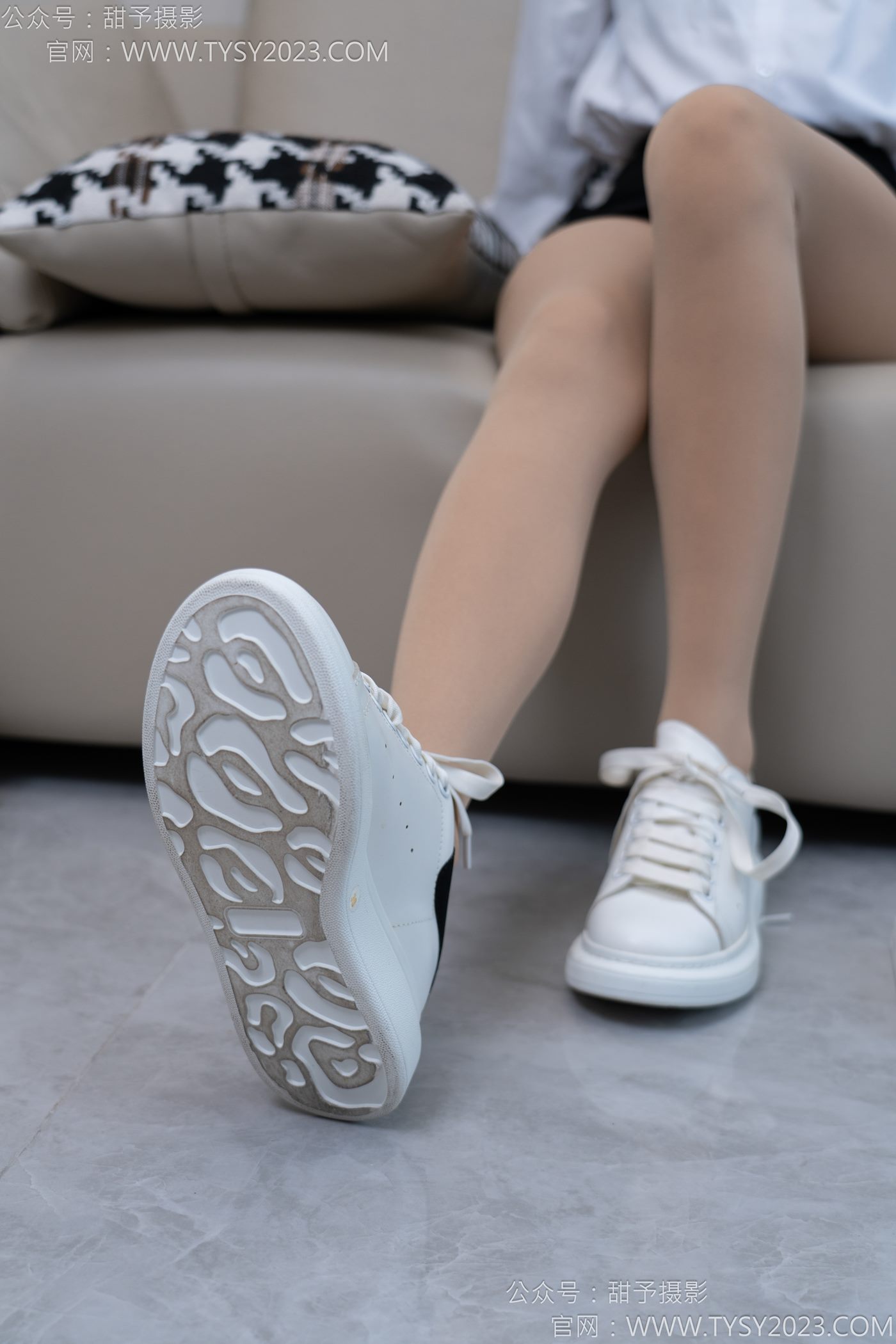 图片[48]-甜予摄影完整版-120期：思思-板鞋、高跟鞋，厚肉丝 [132P] – 速更版-美库