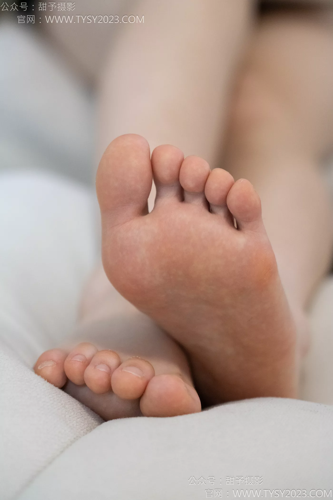 图片[103]-甜予摄影 NO.118 土豆-皮鞋、白棉袜、裸足[121P] – 速更版-美库