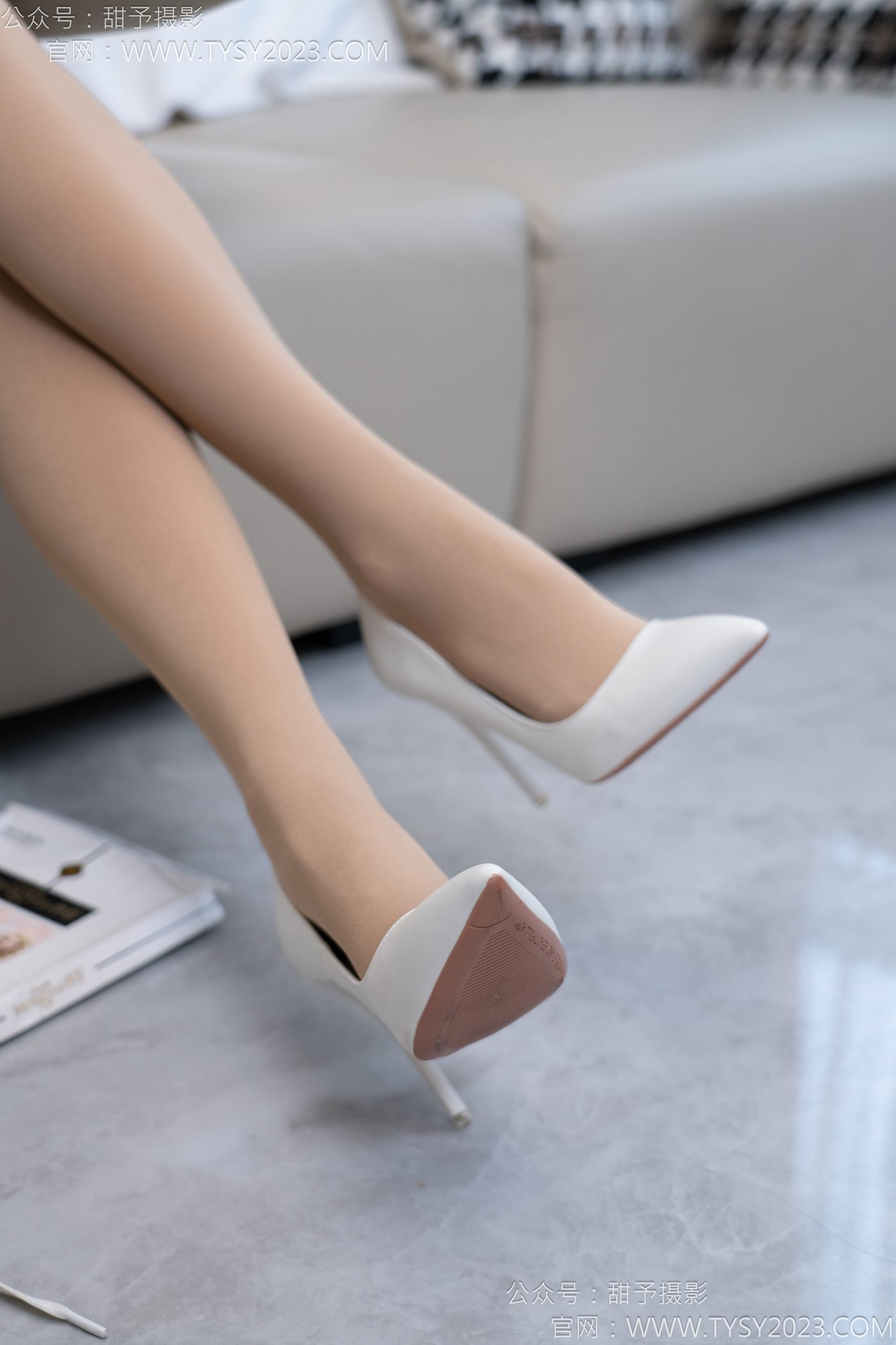 图片[105]-甜予摄影完整版-120期：思思-板鞋、高跟鞋，厚肉丝 [132P] – 速更版-美库