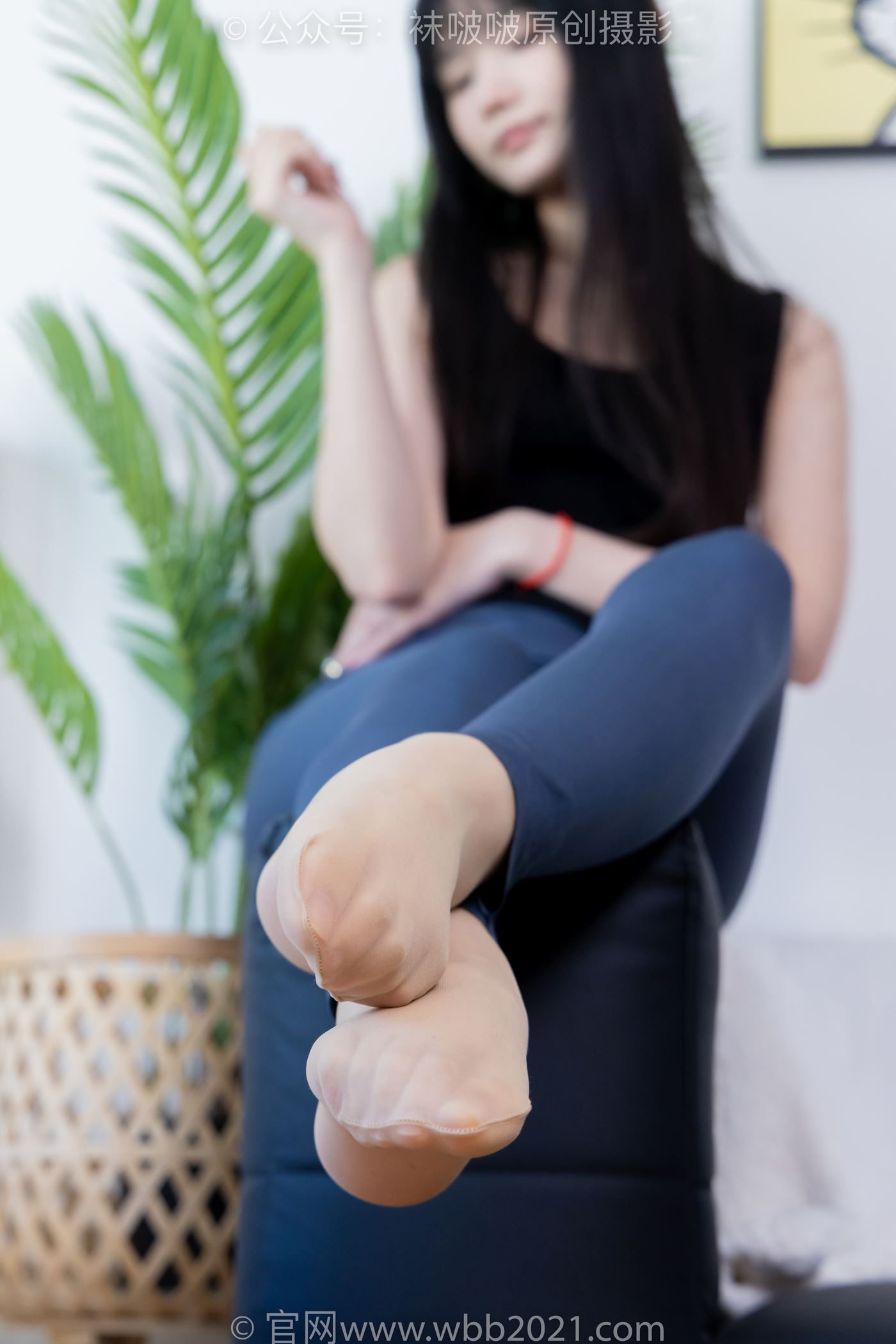 图片[73]-[BoBoSocks袜啵啵]NO.493 甜甜圈-运动鞋、薄肉丝、瑜伽裤裤里丝[140P] – 速更版-美库