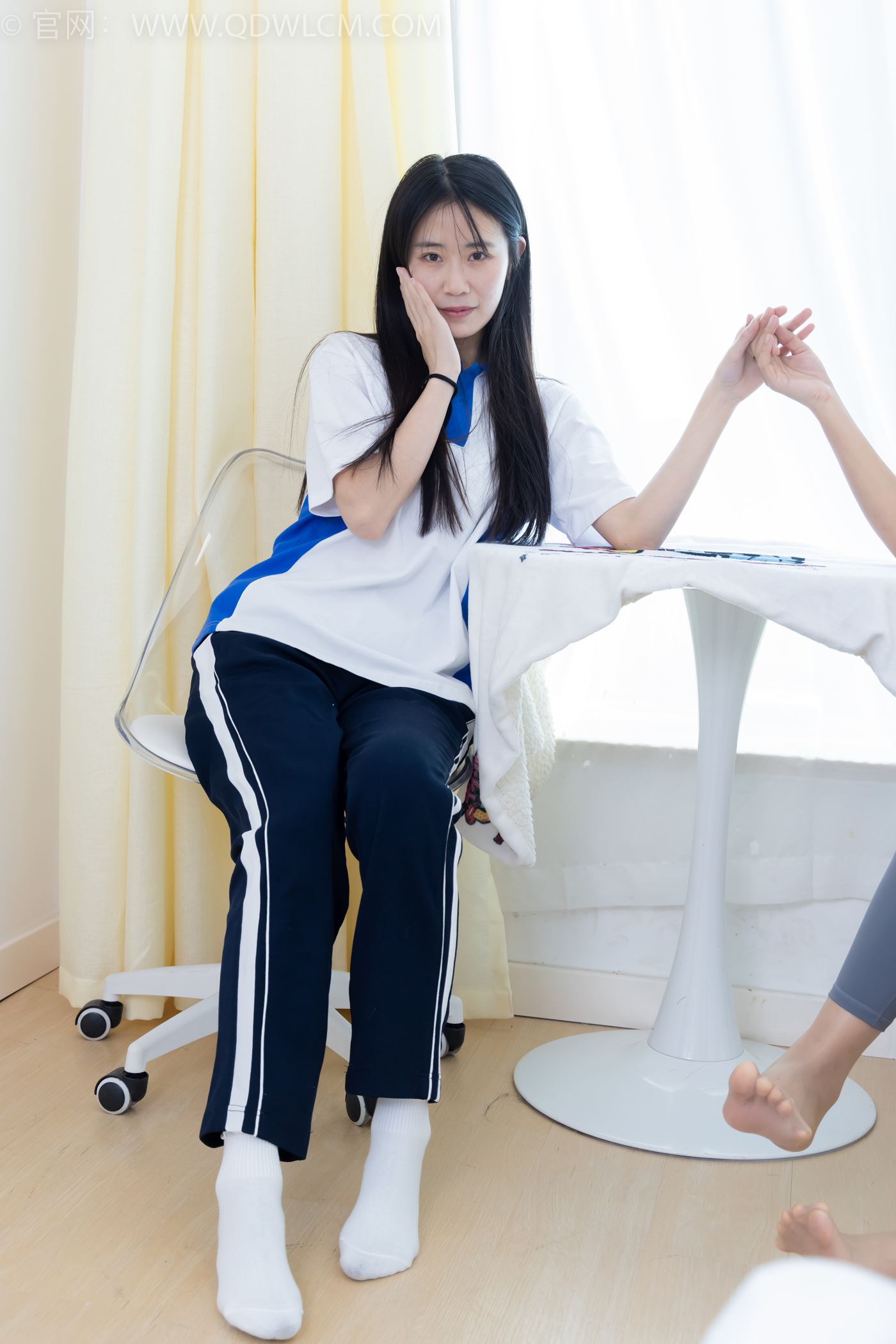 图片[49]-物恋传媒 NO.2231 菜菜&岚岚-高跟长靴、板鞋、裤里丝、白棉袜、油亮肉丝、黑丝[150P] – 速更版-美库