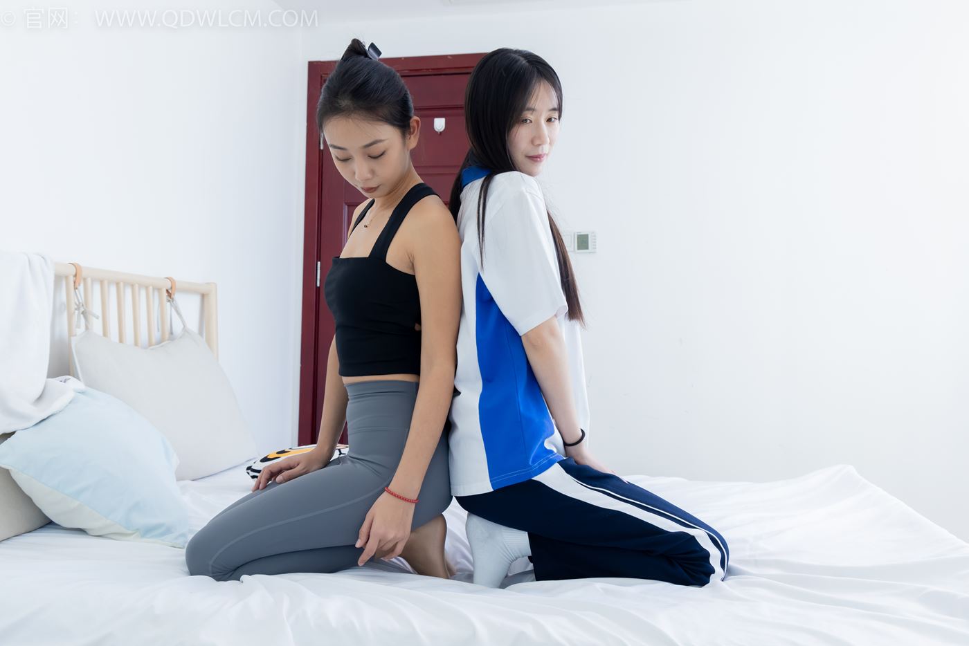 图片[90]-物恋传媒 NO.2231 菜菜&岚岚-高跟长靴、板鞋、裤里丝、白棉袜、油亮肉丝、黑丝[150P] – 速更版-美库