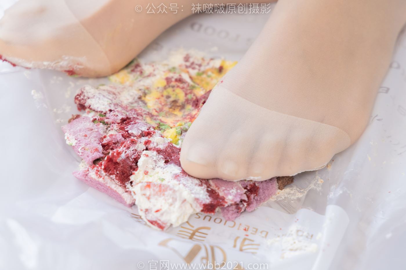 图片[103]-[BoBoSocks袜啵啵]NO.494 奶油-帆布鞋、薄肉丝、薄肉丝踩小蛋糕剧情[128P] – 速更版-美库