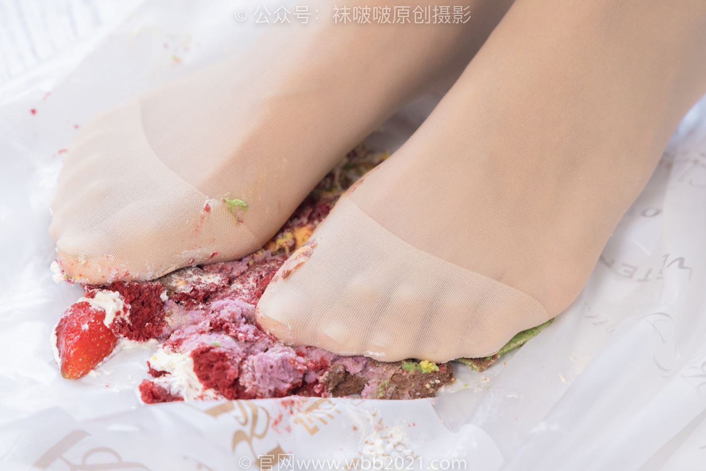 图片[108]-[BoBoSocks袜啵啵]NO.494 奶油-帆布鞋、薄肉丝、薄肉丝踩小蛋糕剧情[128P] – 速更版-美库