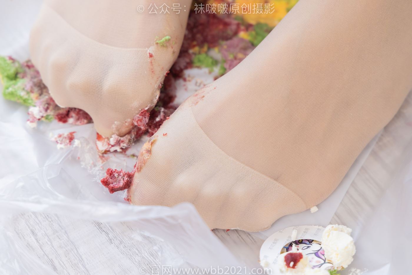 图片[110]-[BoBoSocks袜啵啵]NO.494 奶油-帆布鞋、薄肉丝、薄肉丝踩小蛋糕剧情[128P] – 速更版-美库