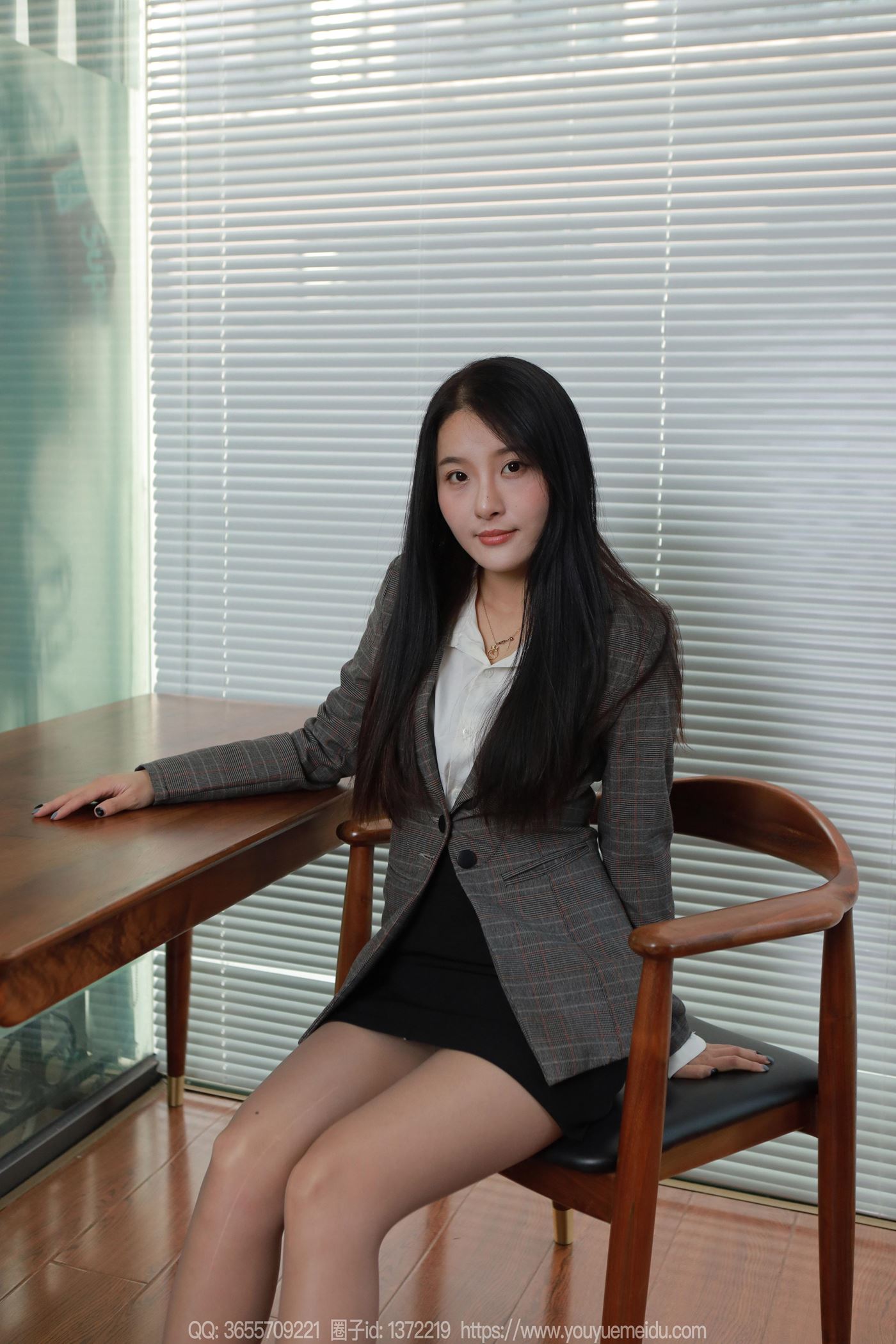 图片[43]-[IESS异思趣向] 2025.01.08 丝享家1945：婉萍《加班加点》[89P] – 速更版-美库