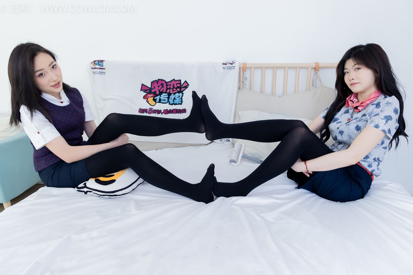 图片[93]-物恋传媒 NO.2232 恬恬&樱桃-皮鞋、厚黑丝、裸足、空姐制服[150P] – 速更版-美库