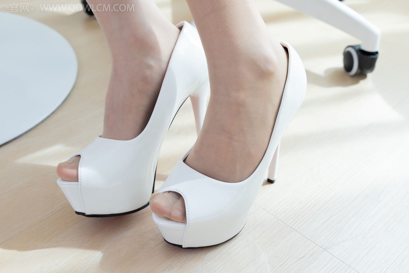 图片[20]-物恋传媒 NO.2234 菜菜-高跟鞋、肉丝、护士服[159P] – 速更版-美库