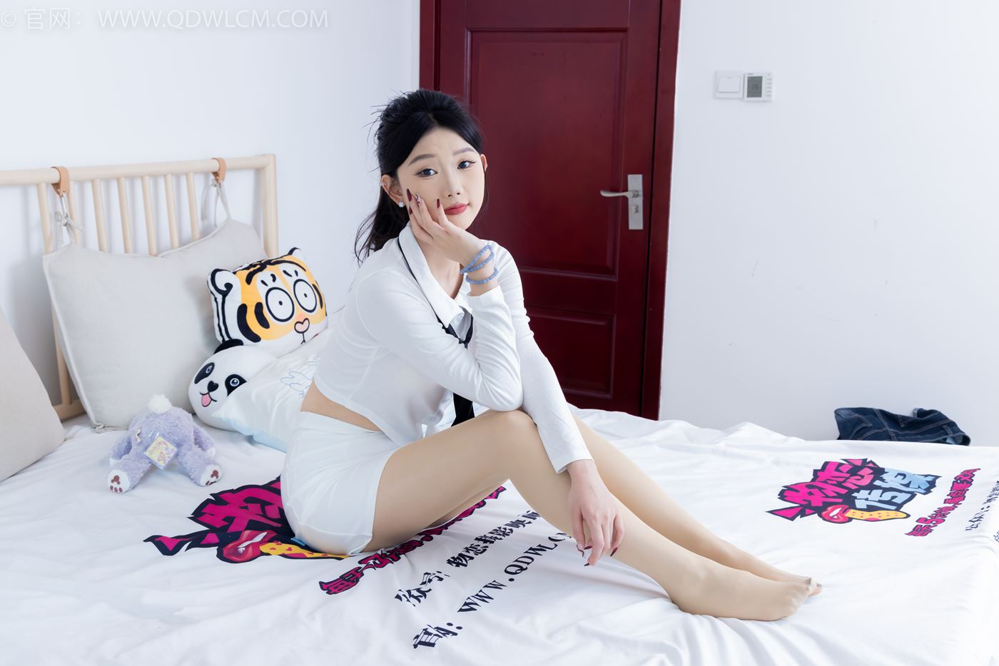 图片[30]-物恋传媒 NO.2235 小竹-高跟鞋、油亮肉丝[149P] – 速更版-美库