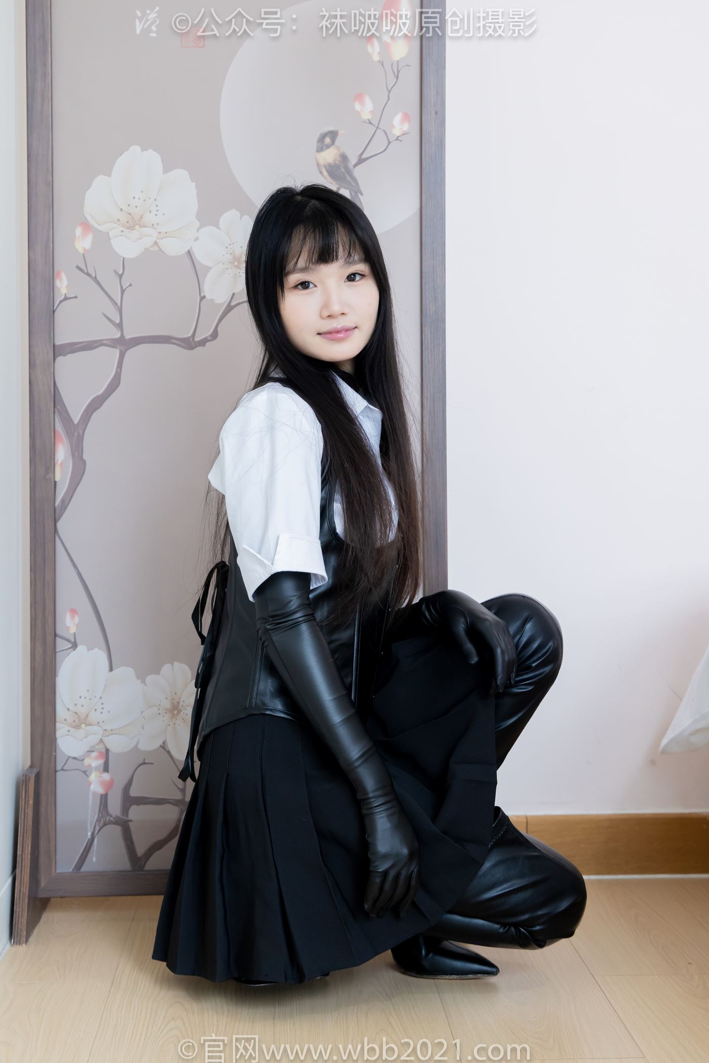 图片[36]-[BoBoSocks袜啵啵]NO.499 甜甜圈-高跟长靴、踩脚裤、厚黑丝五指袜、黑皮手套、裤里丝[144P] – 速更版-美库