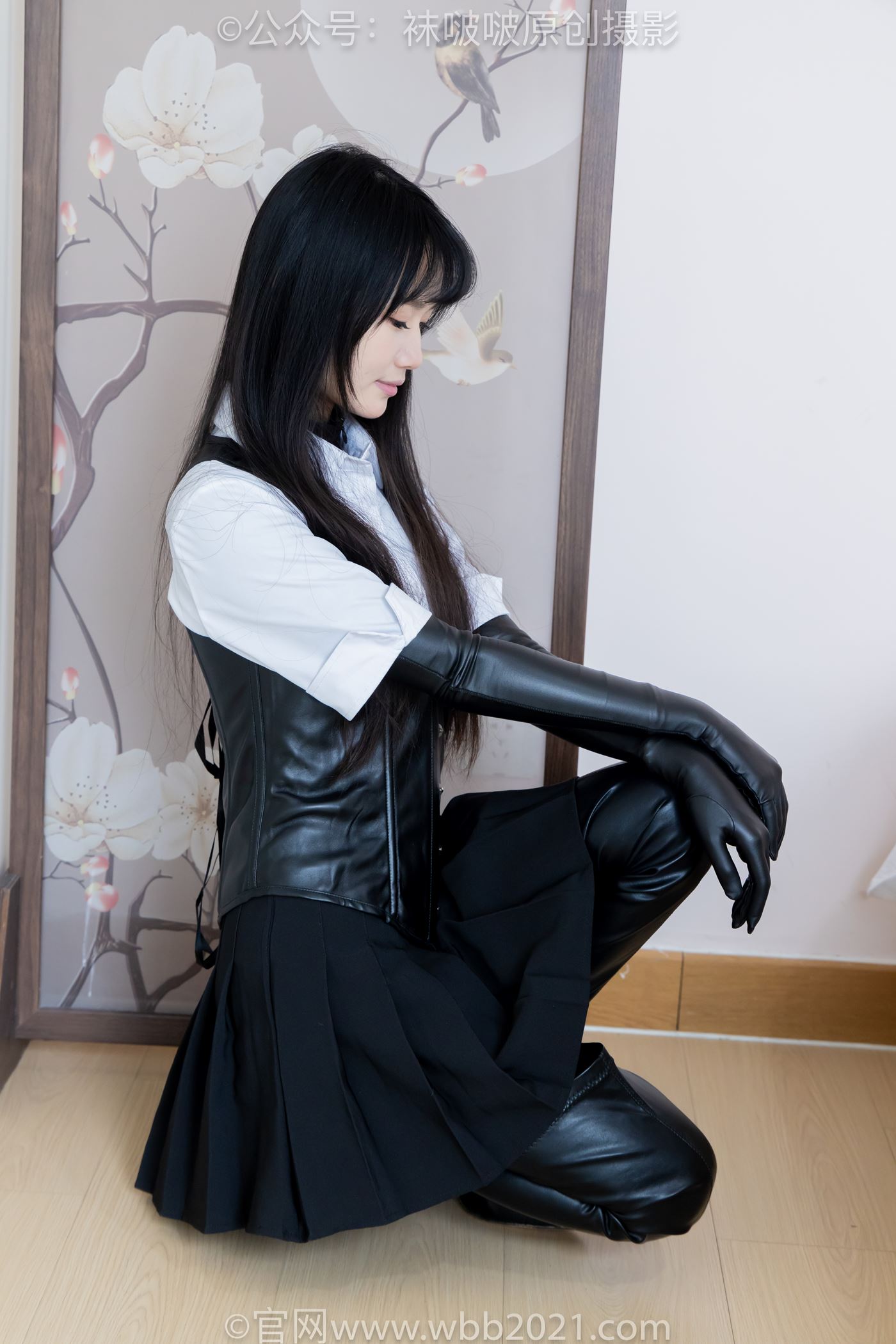 图片[38]-[BoBoSocks袜啵啵]NO.499 甜甜圈-高跟长靴、踩脚裤、厚黑丝五指袜、黑皮手套、裤里丝[144P] – 速更版-美库