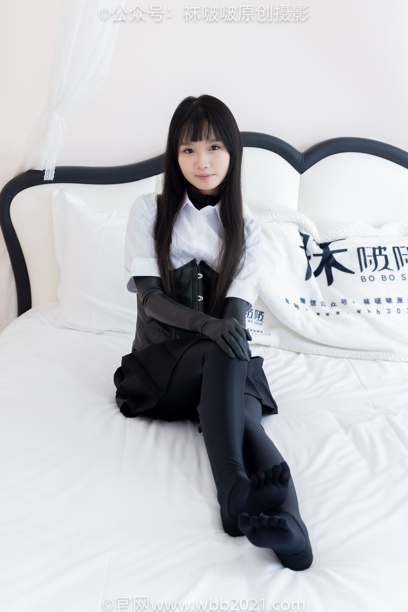 图片[72]-[BoBoSocks袜啵啵]NO.499 甜甜圈-高跟长靴、踩脚裤、厚黑丝五指袜、黑皮手套、裤里丝[144P] – 速更版-美库