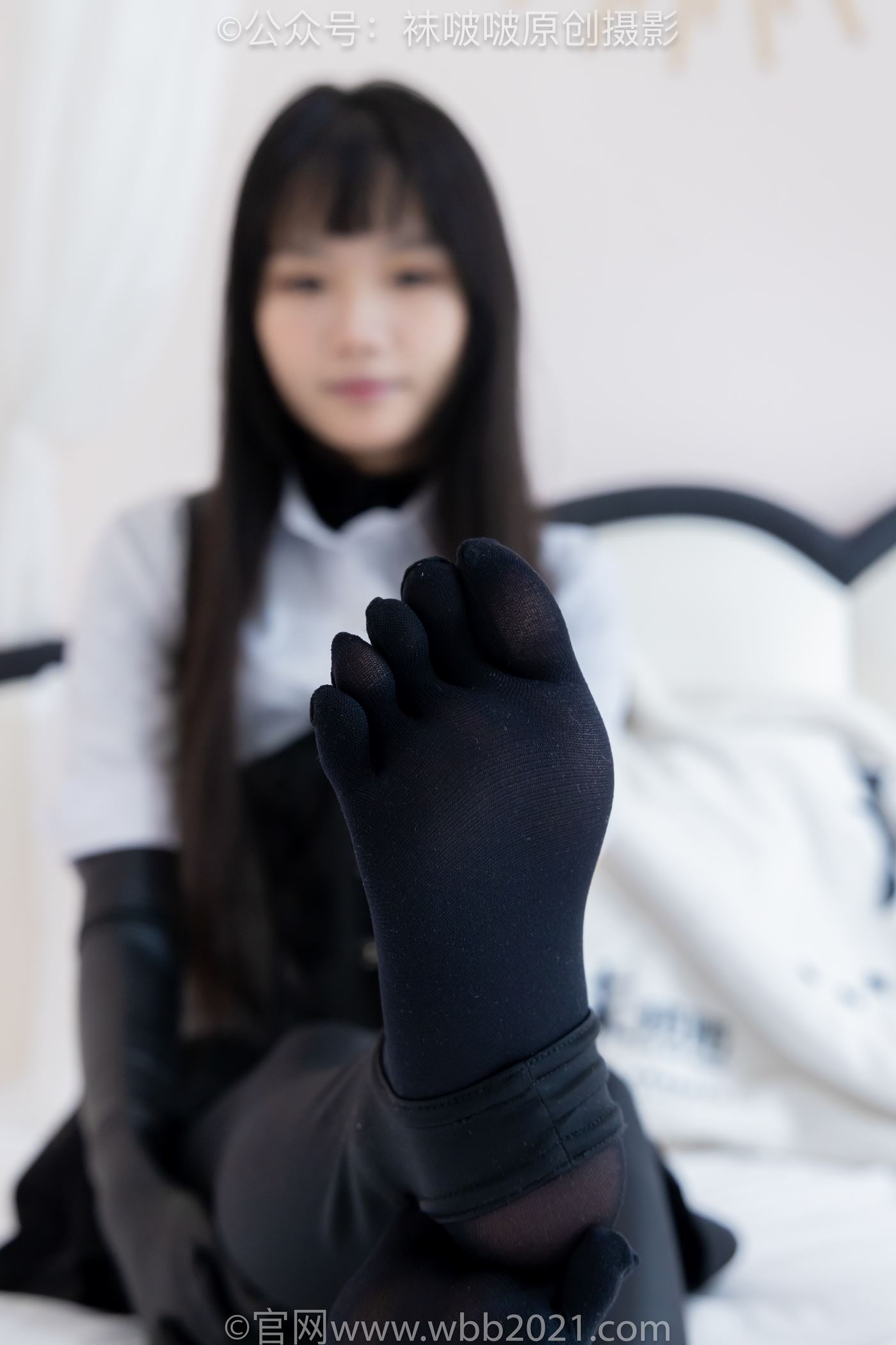 图片[82]-[BoBoSocks袜啵啵]NO.499 甜甜圈-高跟长靴、踩脚裤、厚黑丝五指袜、黑皮手套、裤里丝[144P] – 速更版-美库