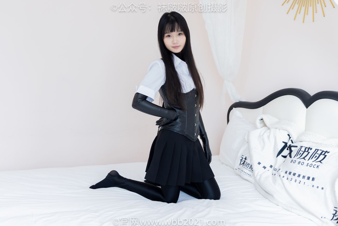图片[83]-[BoBoSocks袜啵啵]NO.499 甜甜圈-高跟长靴、踩脚裤、厚黑丝五指袜、黑皮手套、裤里丝[144P] – 速更版-美库