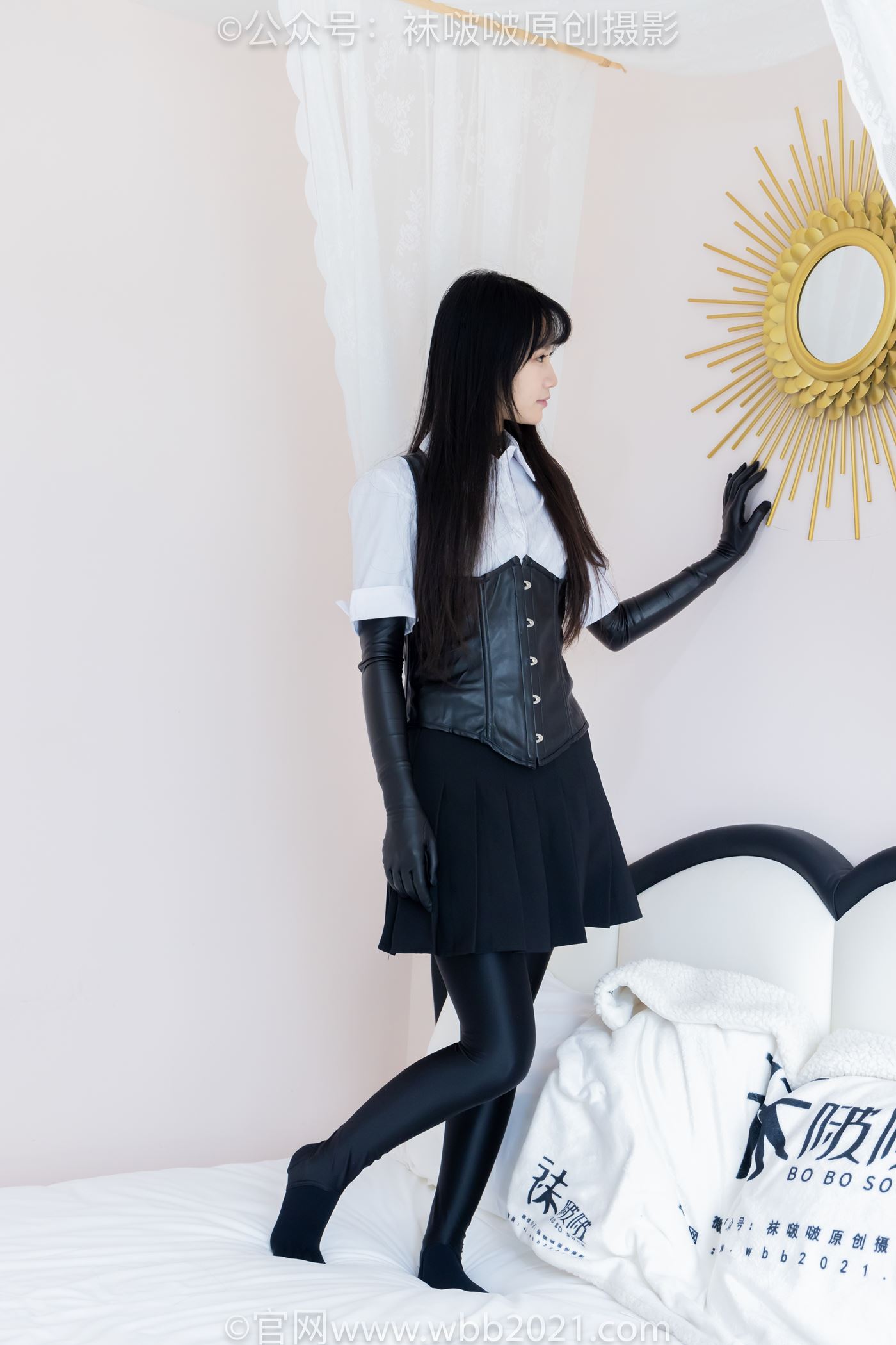 图片[102]-[BoBoSocks袜啵啵]NO.499 甜甜圈-高跟长靴、踩脚裤、厚黑丝五指袜、黑皮手套、裤里丝[144P] – 速更版-美库