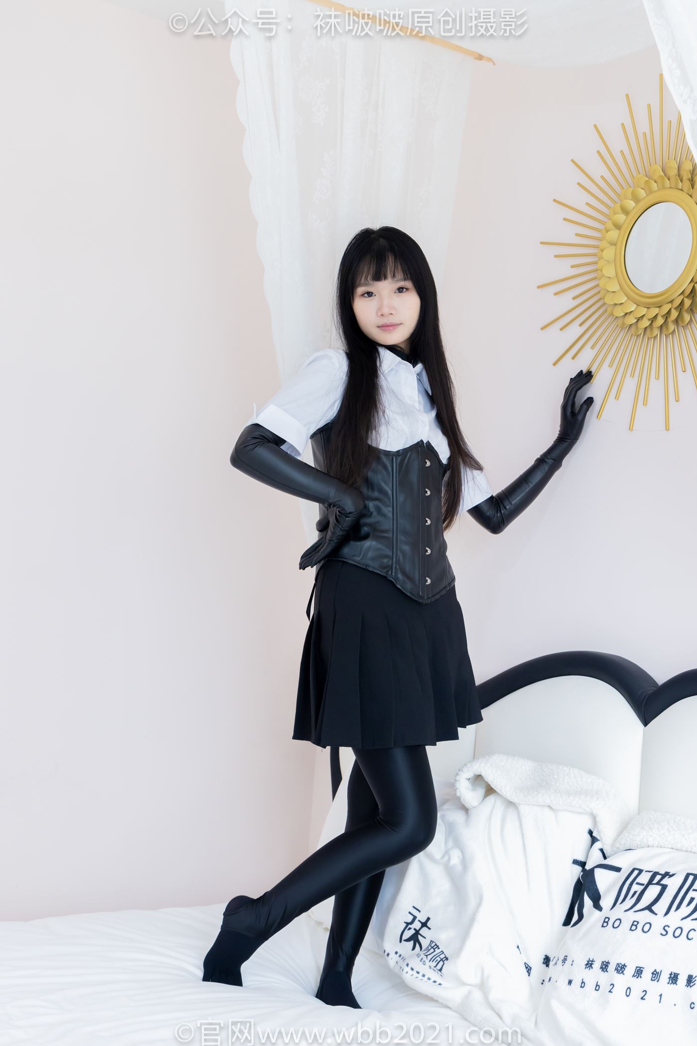 图片[103]-[BoBoSocks袜啵啵]NO.499 甜甜圈-高跟长靴、踩脚裤、厚黑丝五指袜、黑皮手套、裤里丝[144P] – 速更版-美库