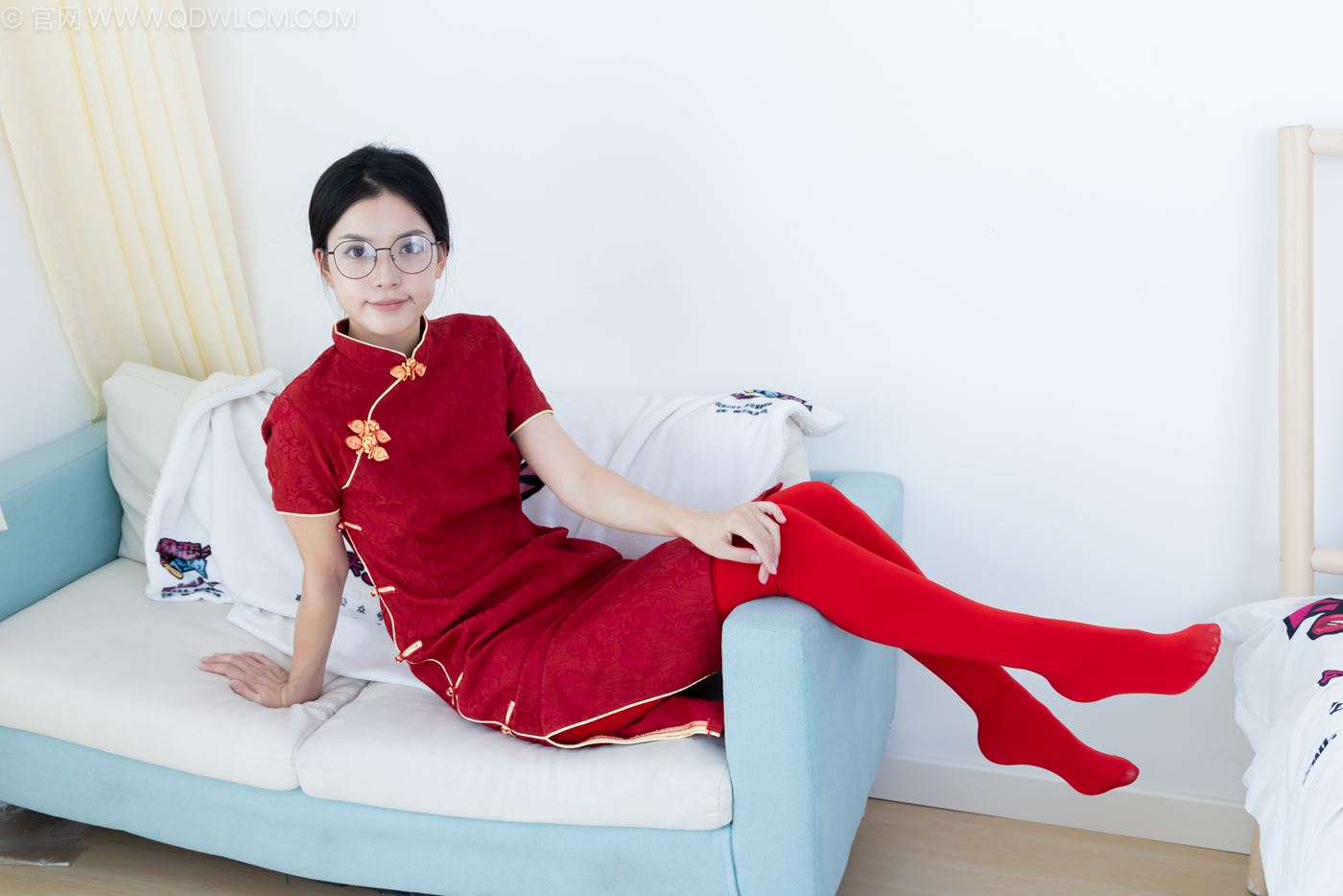 图片[73]-物恋传媒 NO.2236 茯苓-红色低跟鞋、厚款红色丝、皮筋绑脚老头乐挠脚剧情[96P] – 速更版-美库