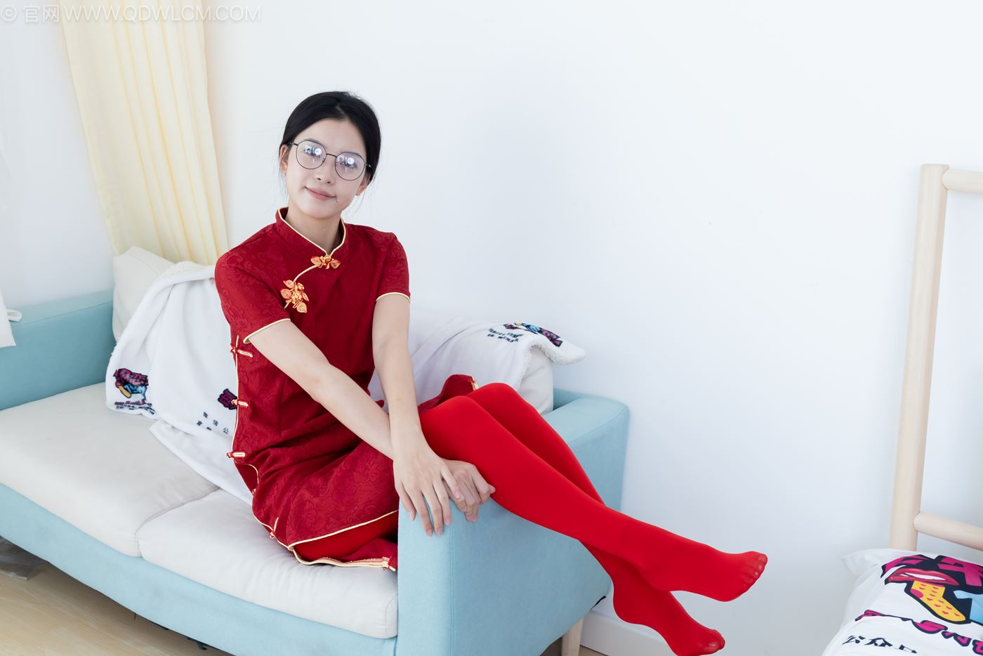 图片[79]-物恋传媒 NO.2236 茯苓-红色低跟鞋、厚款红色丝、皮筋绑脚老头乐挠脚剧情[96P] – 速更版-美库