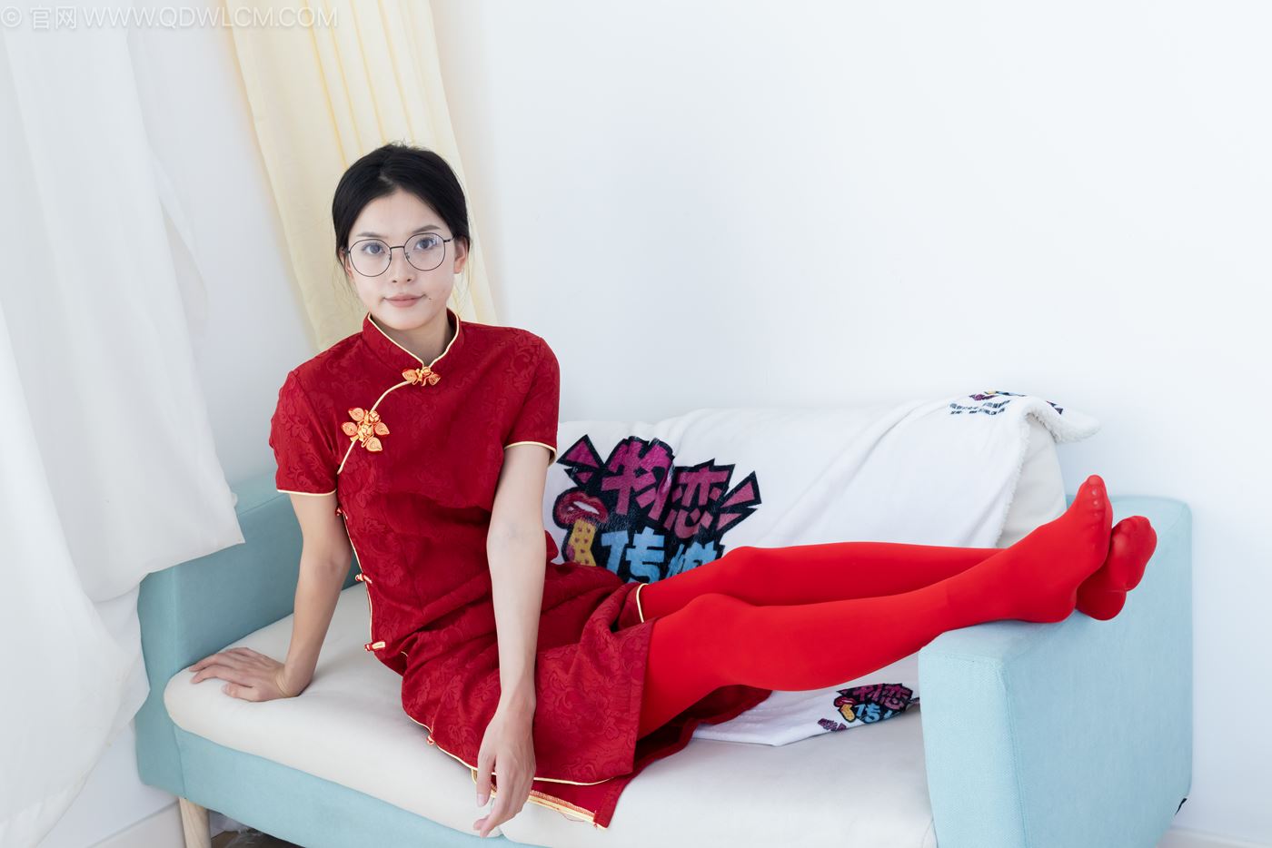 图片[90]-物恋传媒 NO.2236 茯苓-红色低跟鞋、厚款红色丝、皮筋绑脚老头乐挠脚剧情[96P] – 速更版-美库