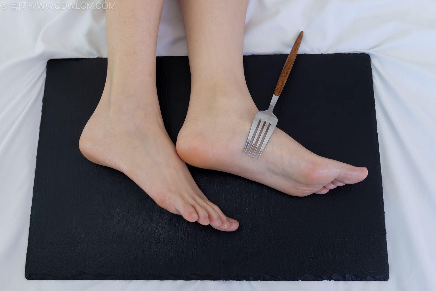 图片[47]-物恋传媒 NO.2237 菜菜-高跟鞋、油亮薄白丝、裸足、草莓和酸奶裸足摆盘剧情[230P] – 速更版-美库