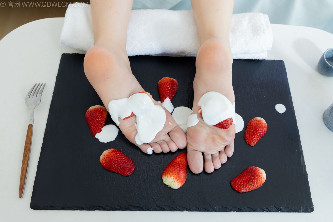 图片[89]-物恋传媒 NO.2237 菜菜-高跟鞋、油亮薄白丝、裸足、草莓和酸奶裸足摆盘剧情[230P] – 速更版-美库