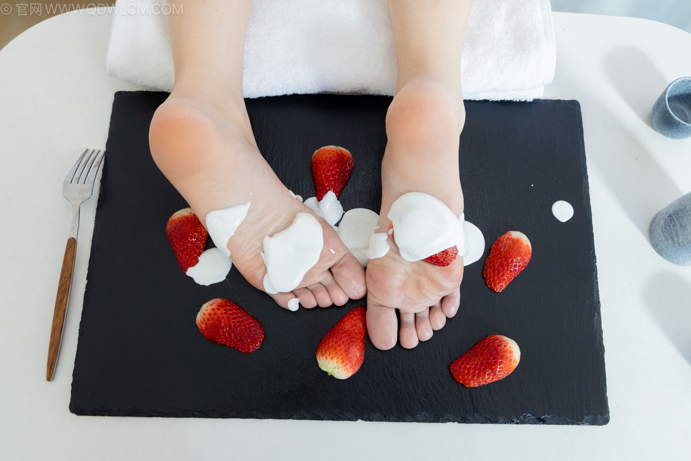 图片[95]-物恋传媒 NO.2237 菜菜-高跟鞋、油亮薄白丝、裸足、草莓和酸奶裸足摆盘剧情[230P] – 速更版-美库