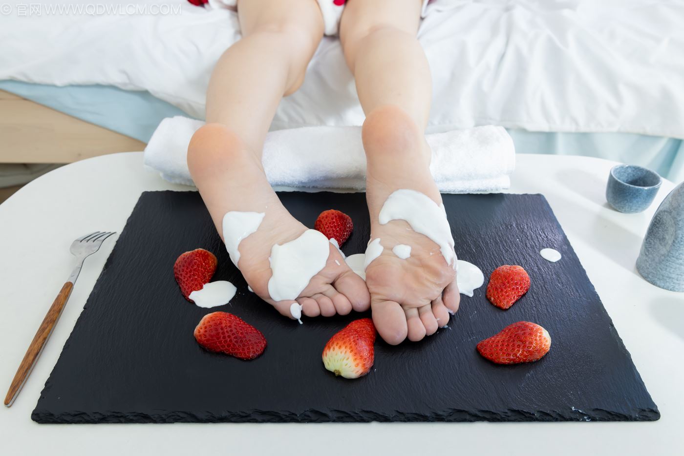 图片[103]-物恋传媒 NO.2237 菜菜-高跟鞋、油亮薄白丝、裸足、草莓和酸奶裸足摆盘剧情[230P] – 速更版-美库