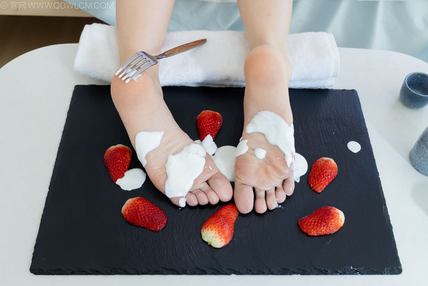 图片[112]-物恋传媒 NO.2237 菜菜-高跟鞋、油亮薄白丝、裸足、草莓和酸奶裸足摆盘剧情[230P] – 速更版-美库