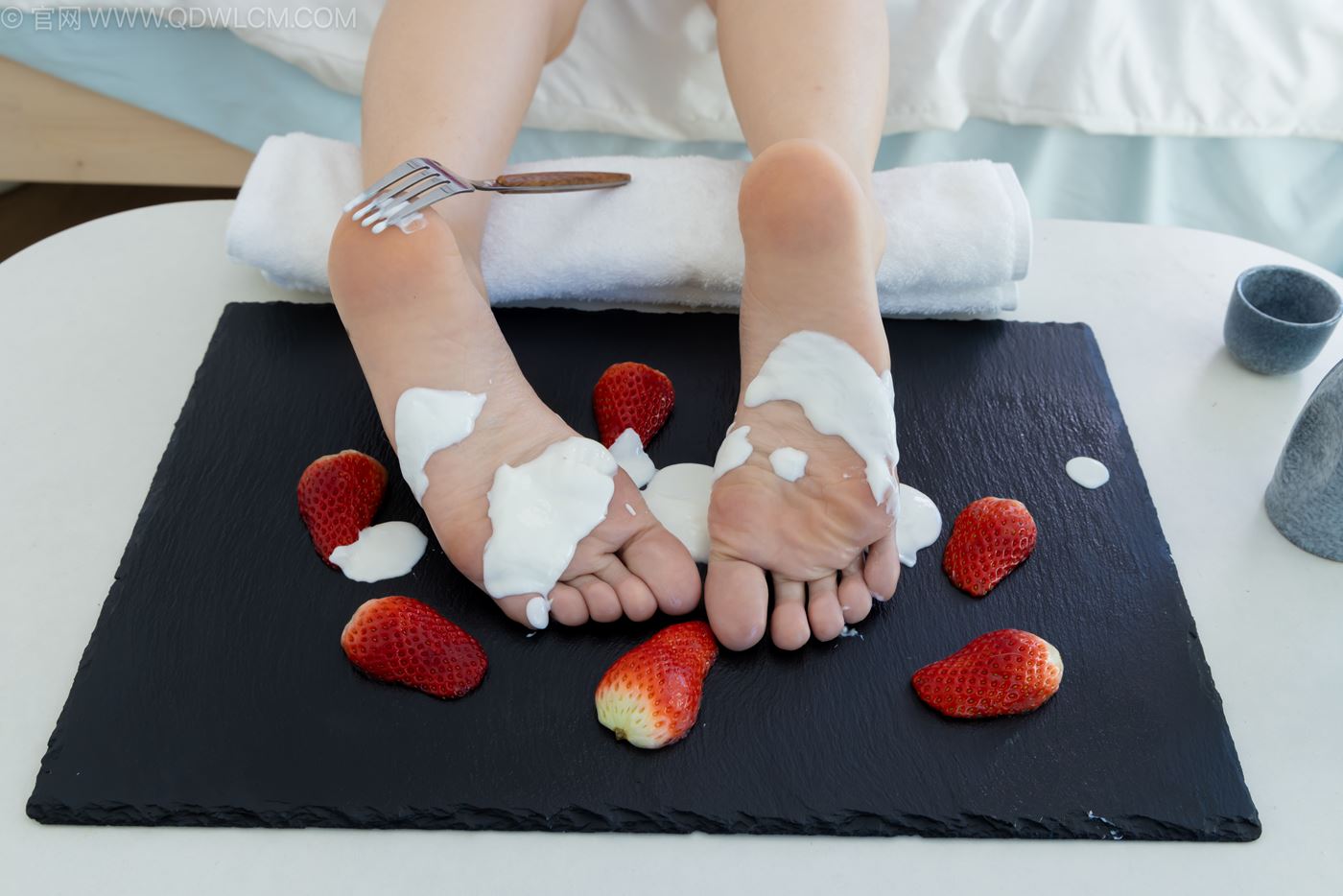 图片[113]-物恋传媒 NO.2237 菜菜-高跟鞋、油亮薄白丝、裸足、草莓和酸奶裸足摆盘剧情[230P] – 速更版-美库