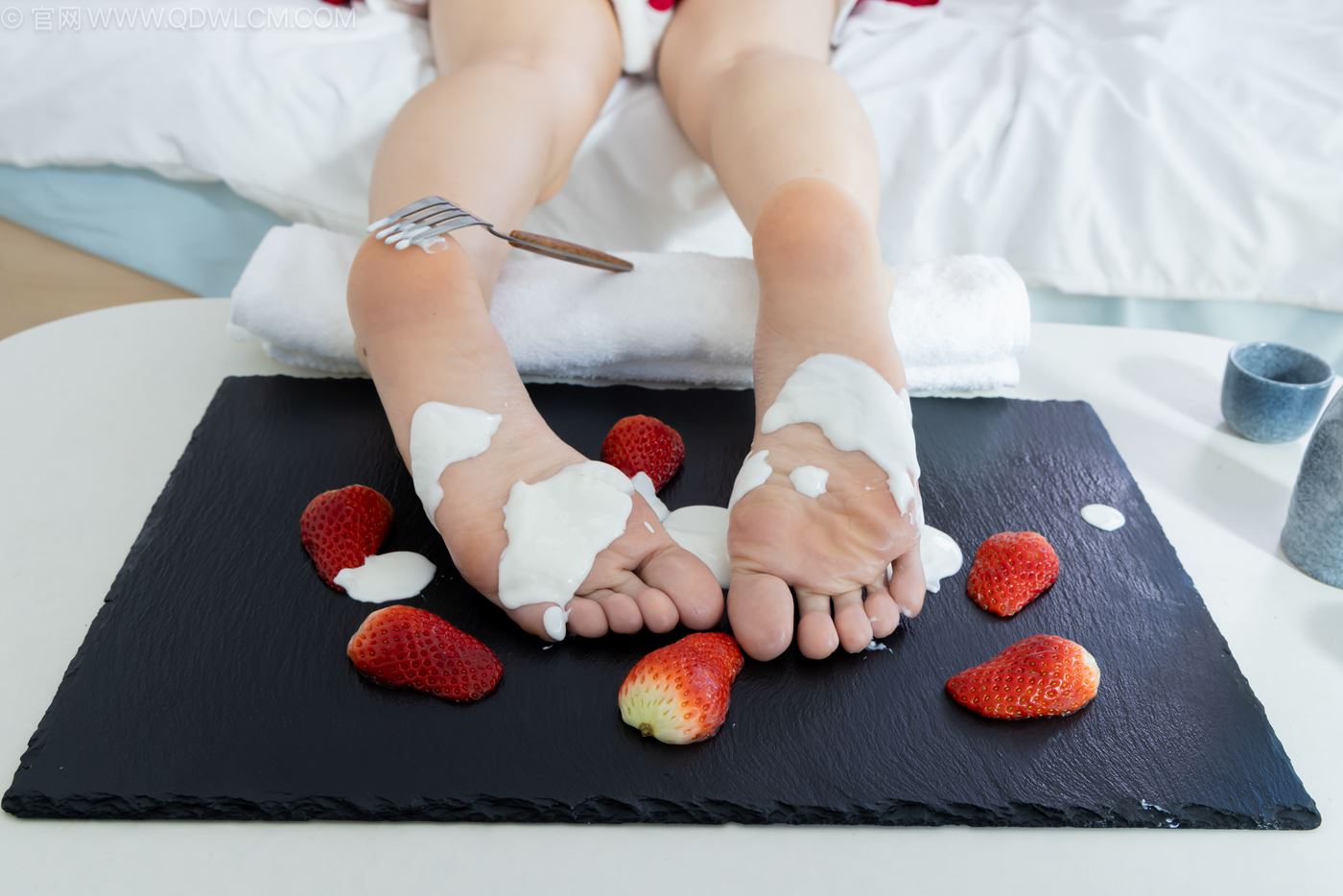 图片[114]-物恋传媒 NO.2237 菜菜-高跟鞋、油亮薄白丝、裸足、草莓和酸奶裸足摆盘剧情[230P] – 速更版-美库