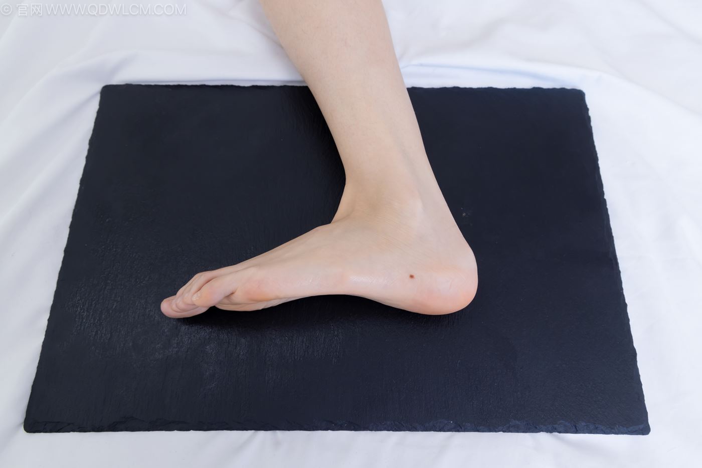 图片[129]-物恋传媒 NO.2237 菜菜-高跟鞋、油亮薄白丝、裸足、草莓和酸奶裸足摆盘剧情[230P] – 速更版-美库