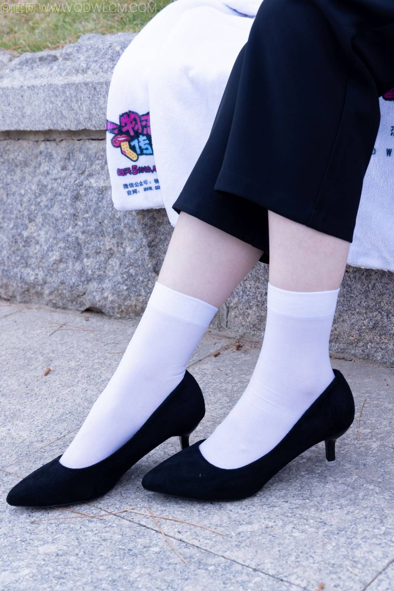 图片[14]-物恋传媒 NO.2238 小酒-高跟鞋、短白丝、ol制服户外[138P] – 速更版-美库