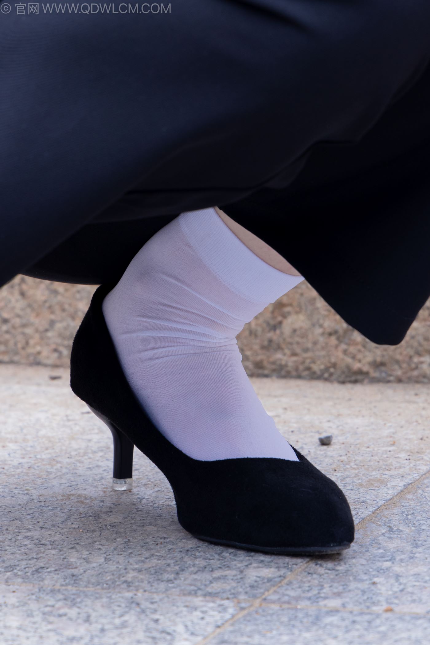 图片[33]-物恋传媒 NO.2238 小酒-高跟鞋、短白丝、ol制服户外[138P] – 速更版-美库