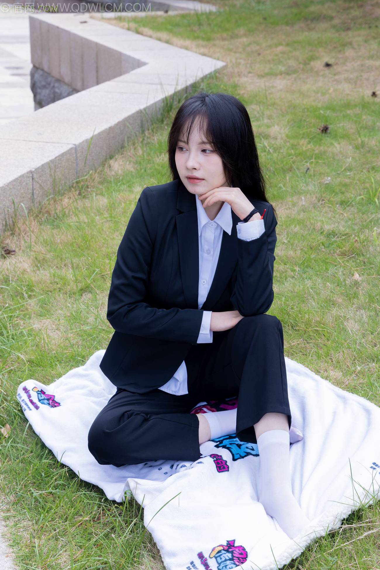 图片[54]-物恋传媒 NO.2238 小酒-高跟鞋、短白丝、ol制服户外[138P] – 速更版-美库