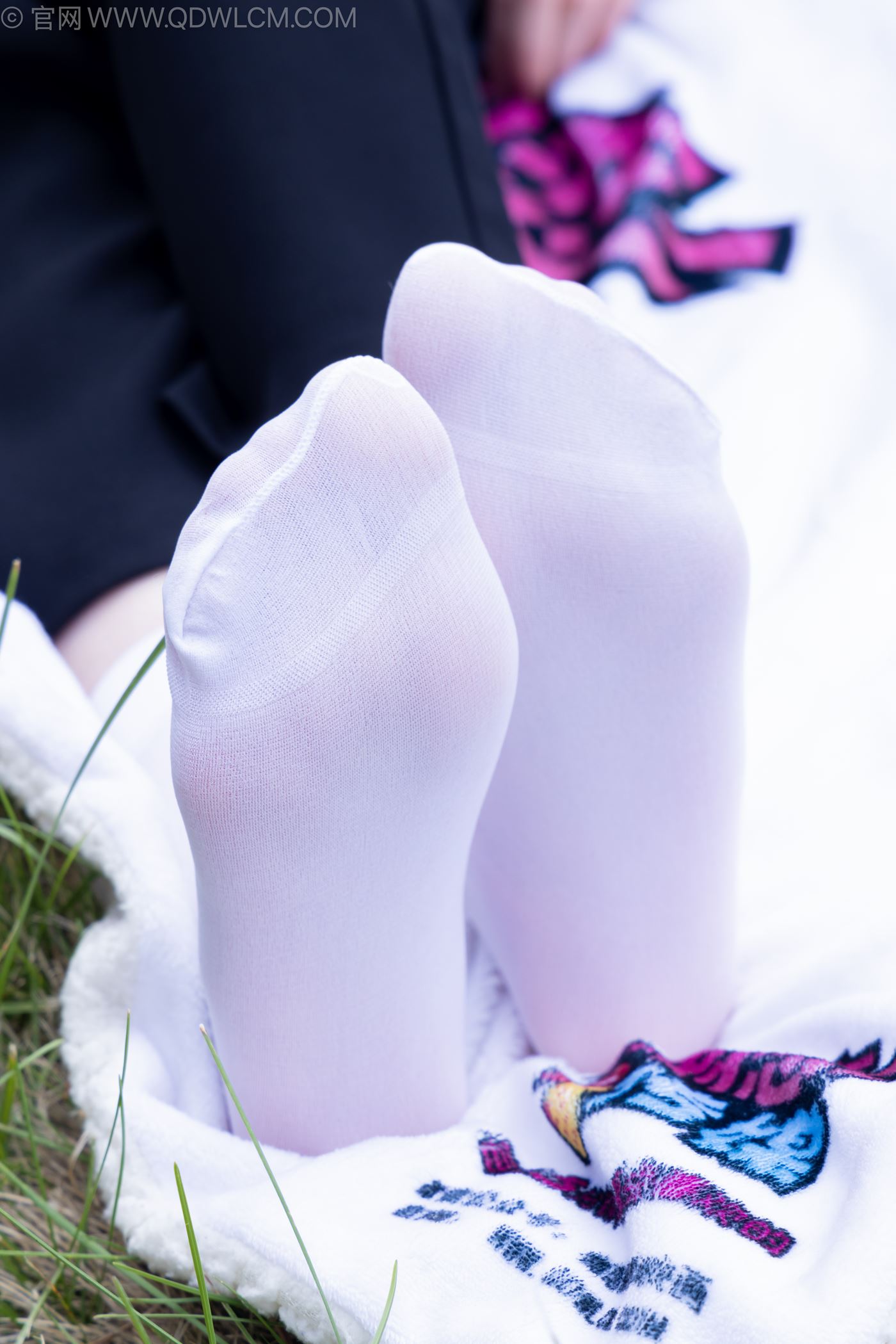 图片[55]-物恋传媒 NO.2238 小酒-高跟鞋、短白丝、ol制服户外[138P] – 速更版-美库