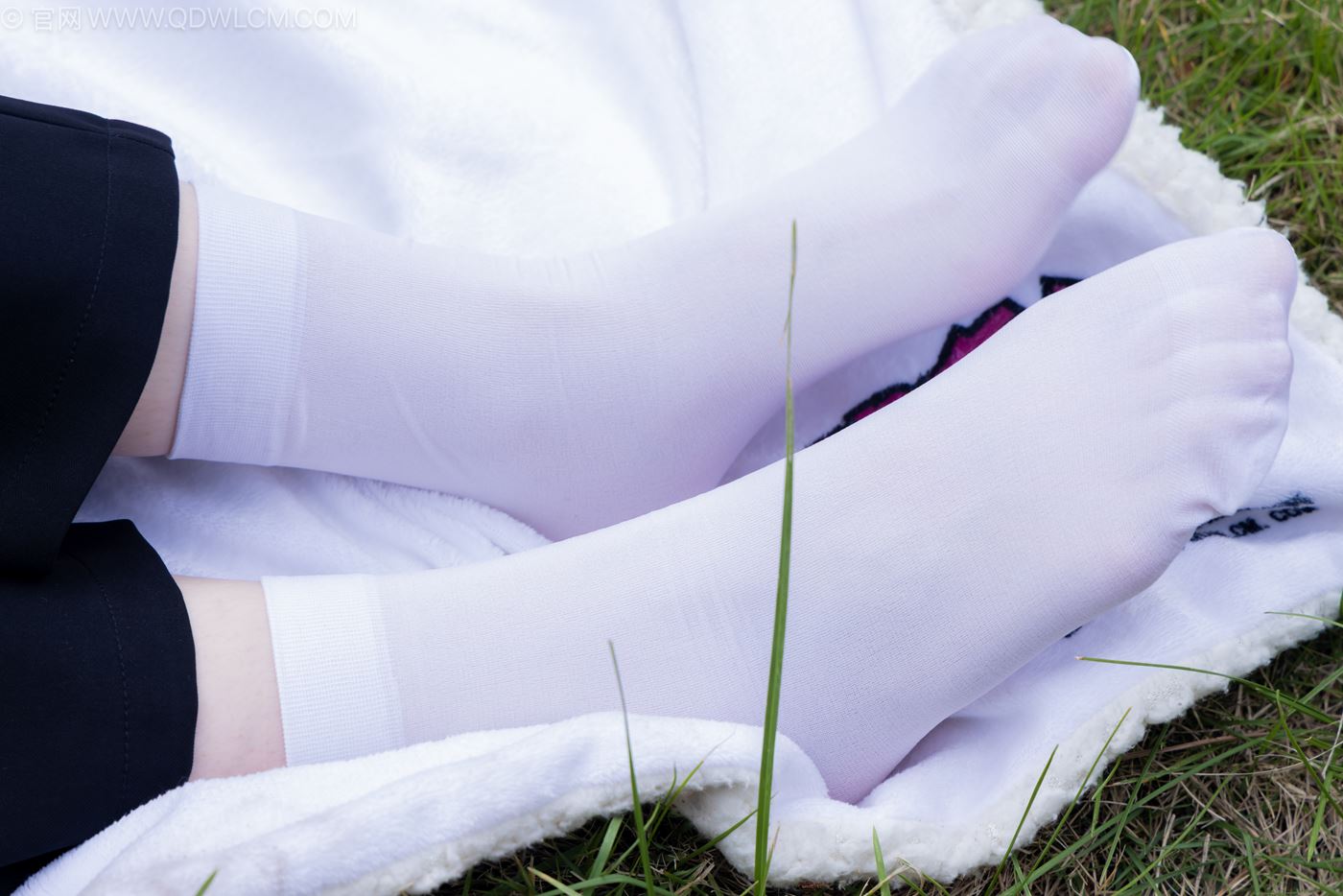 图片[57]-物恋传媒 NO.2238 小酒-高跟鞋、短白丝、ol制服户外[138P] – 速更版-美库