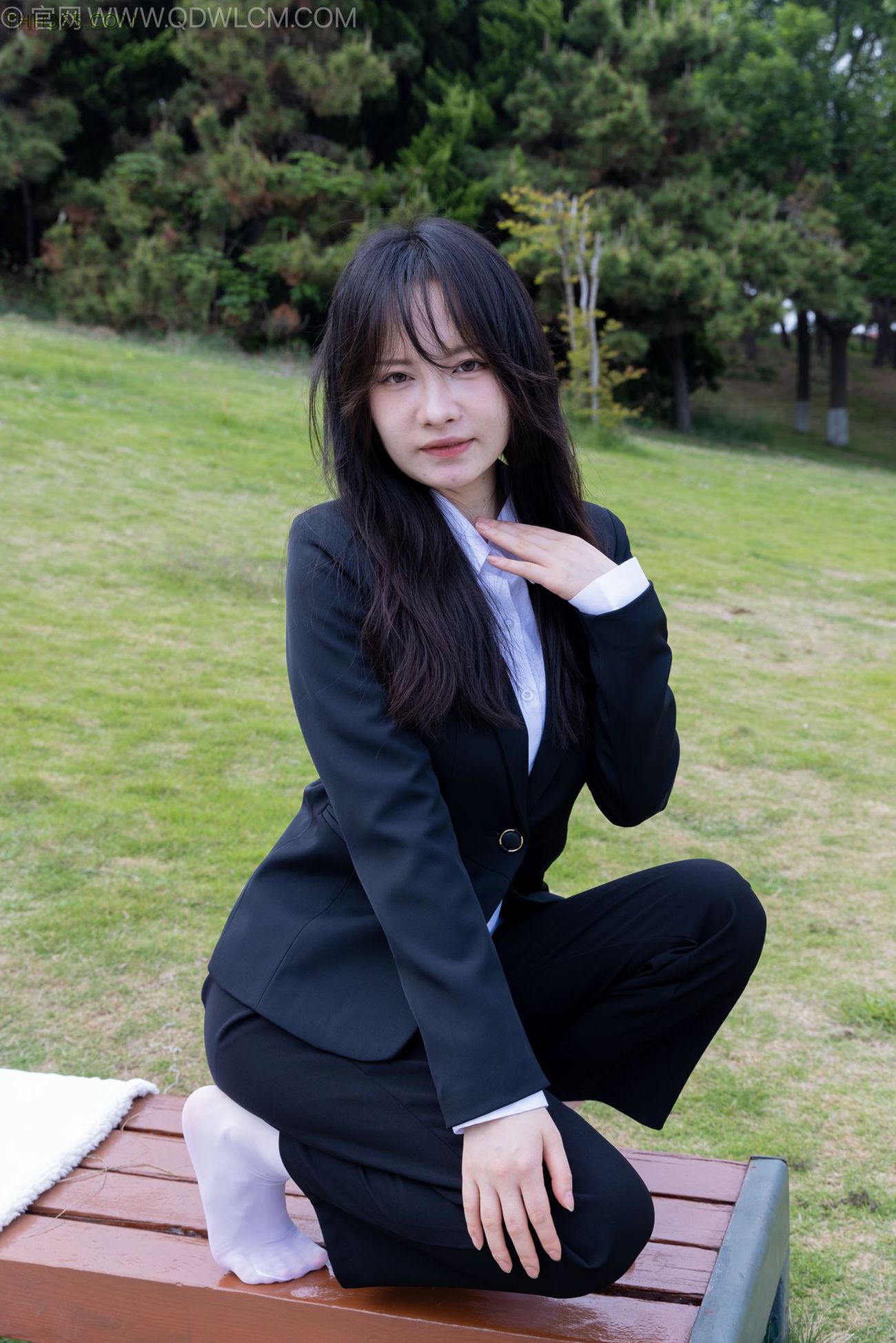 图片[78]-物恋传媒 NO.2238 小酒-高跟鞋、短白丝、ol制服户外[138P] – 速更版-美库