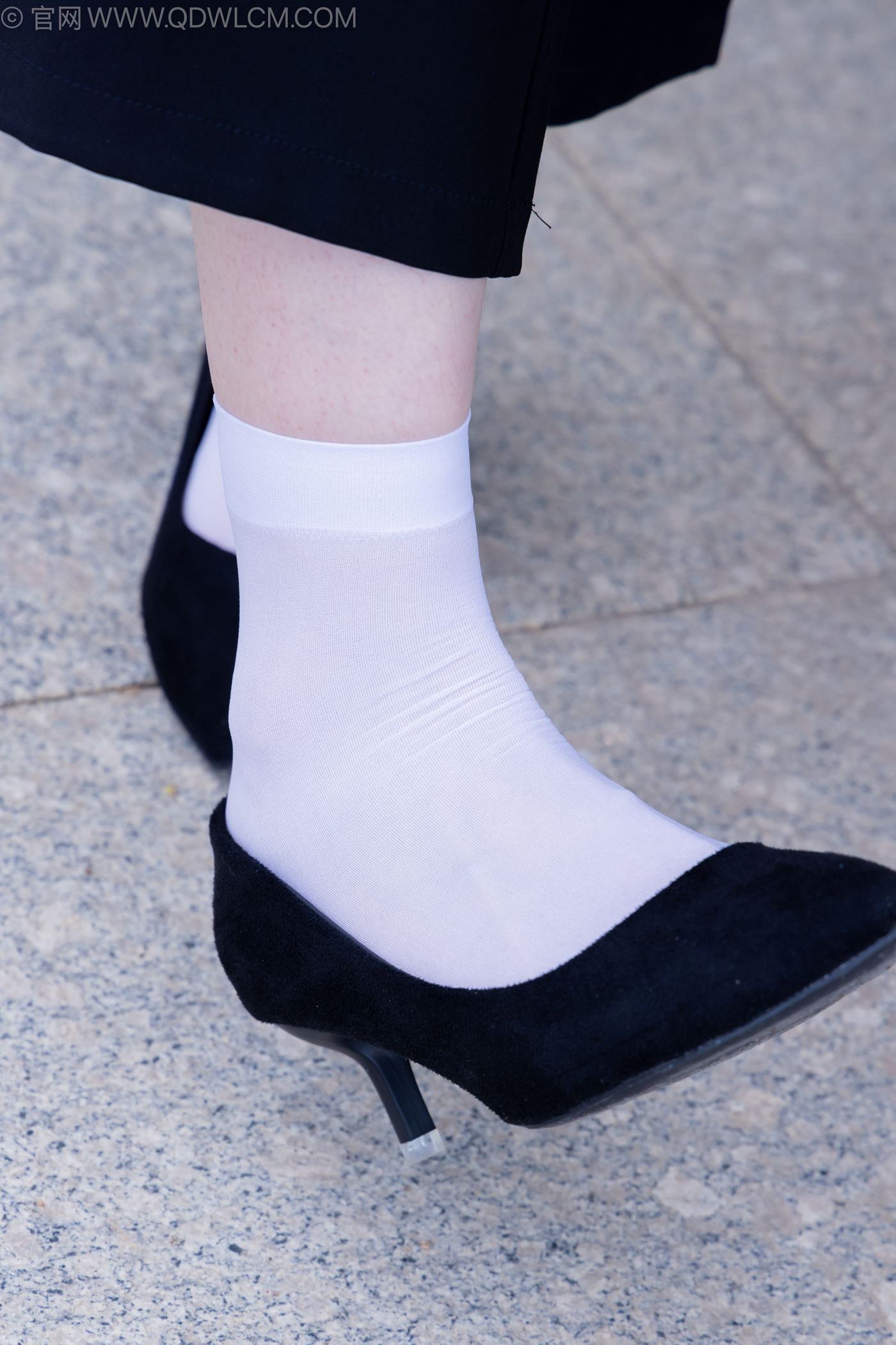 图片[90]-物恋传媒 NO.2238 小酒-高跟鞋、短白丝、ol制服户外[138P] – 速更版-美库