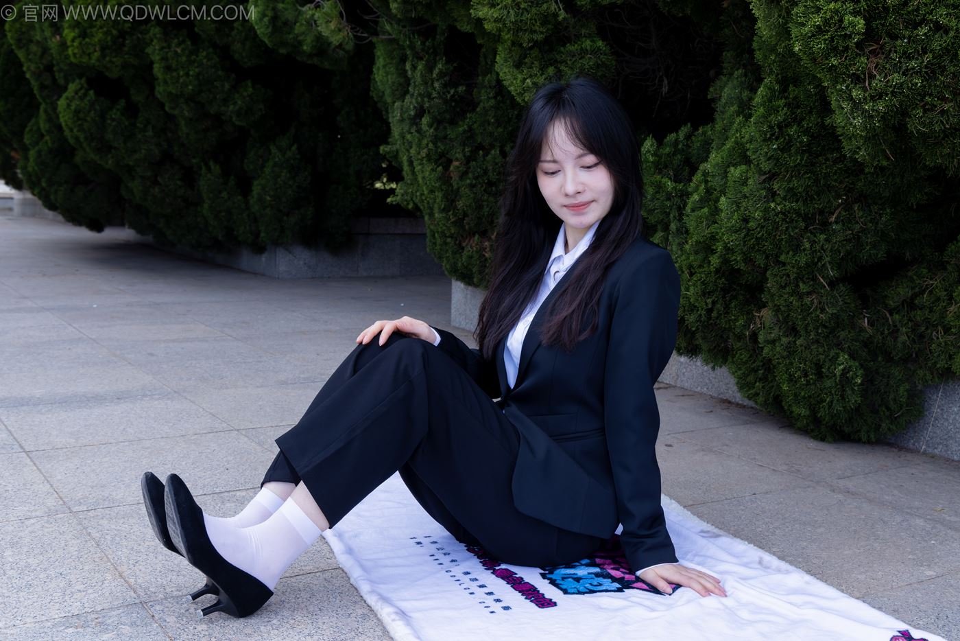 图片[110]-物恋传媒 NO.2238 小酒-高跟鞋、短白丝、ol制服户外[138P] – 速更版-美库