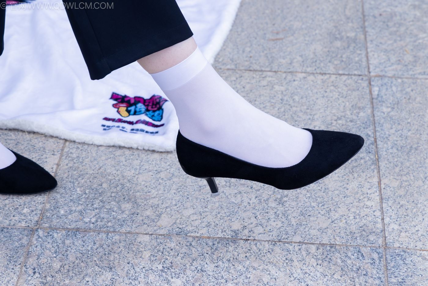 图片[134]-物恋传媒 NO.2238 小酒-高跟鞋、短白丝、ol制服户外[138P] – 速更版-美库
